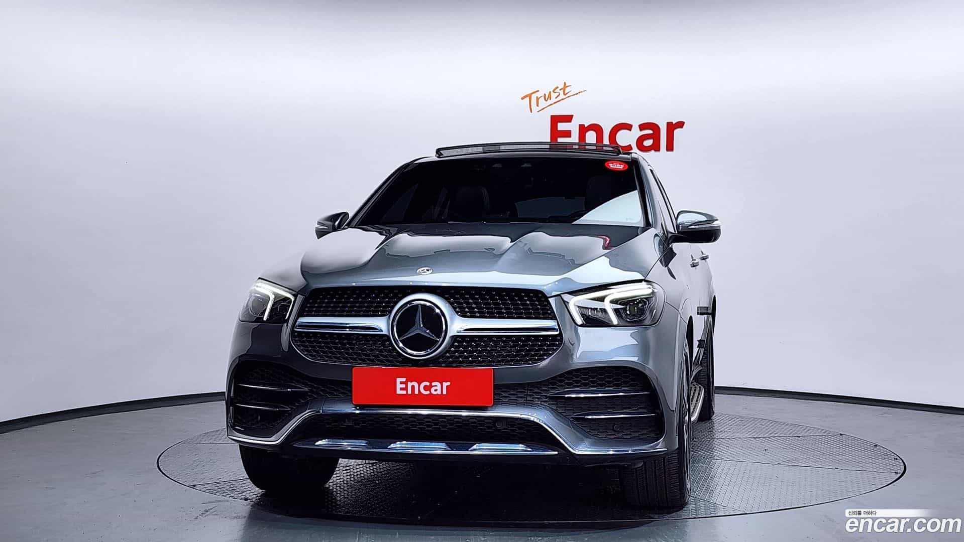 GLE-Class Mercedes-Benz 2021.9-OUTER-003