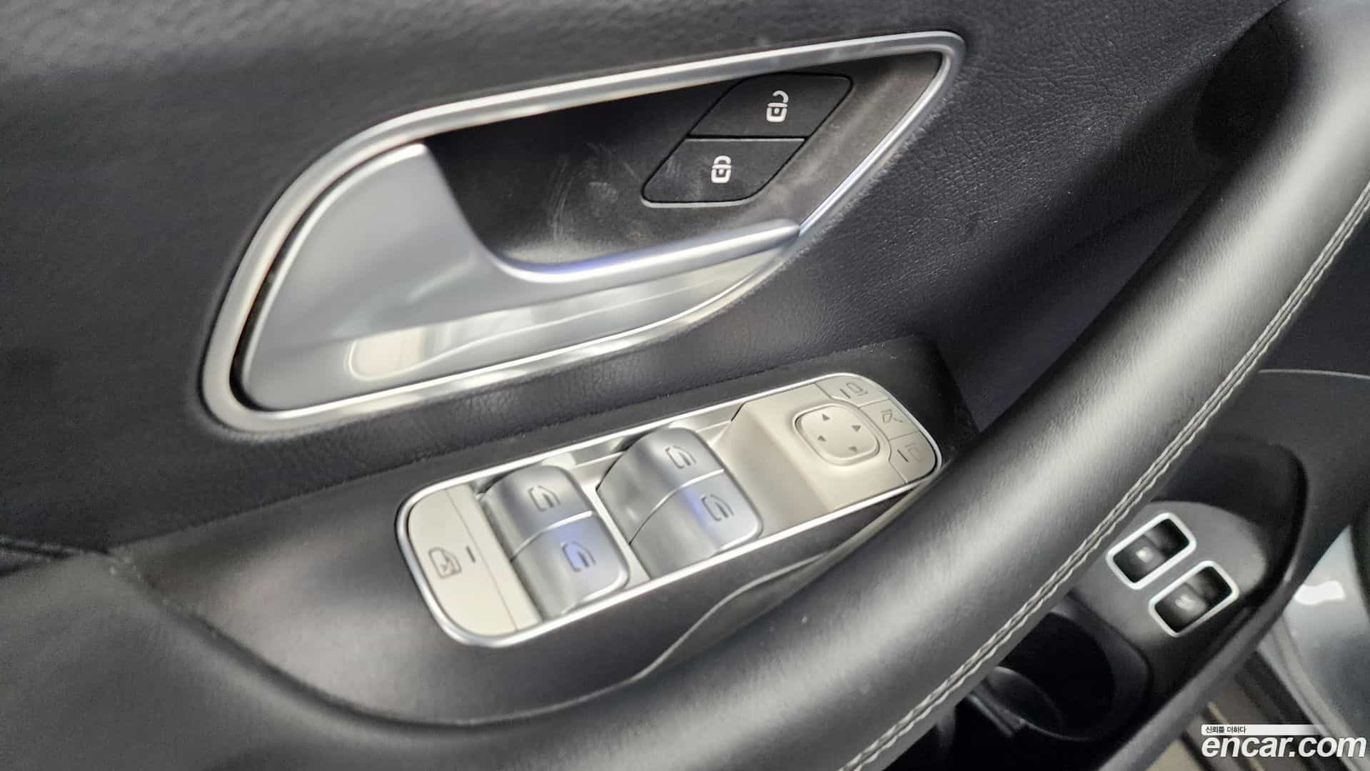 GLE-Class Mercedes-Benz 2021.9-OPTION-046