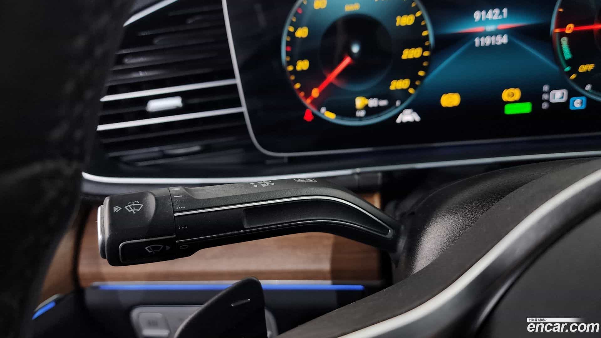GLE-Class Mercedes-Benz 2021.9-OPTION-049