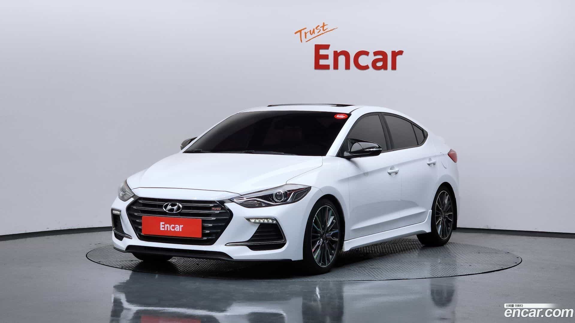 AVANTE Hyundai 2016.8-OUTER-001
