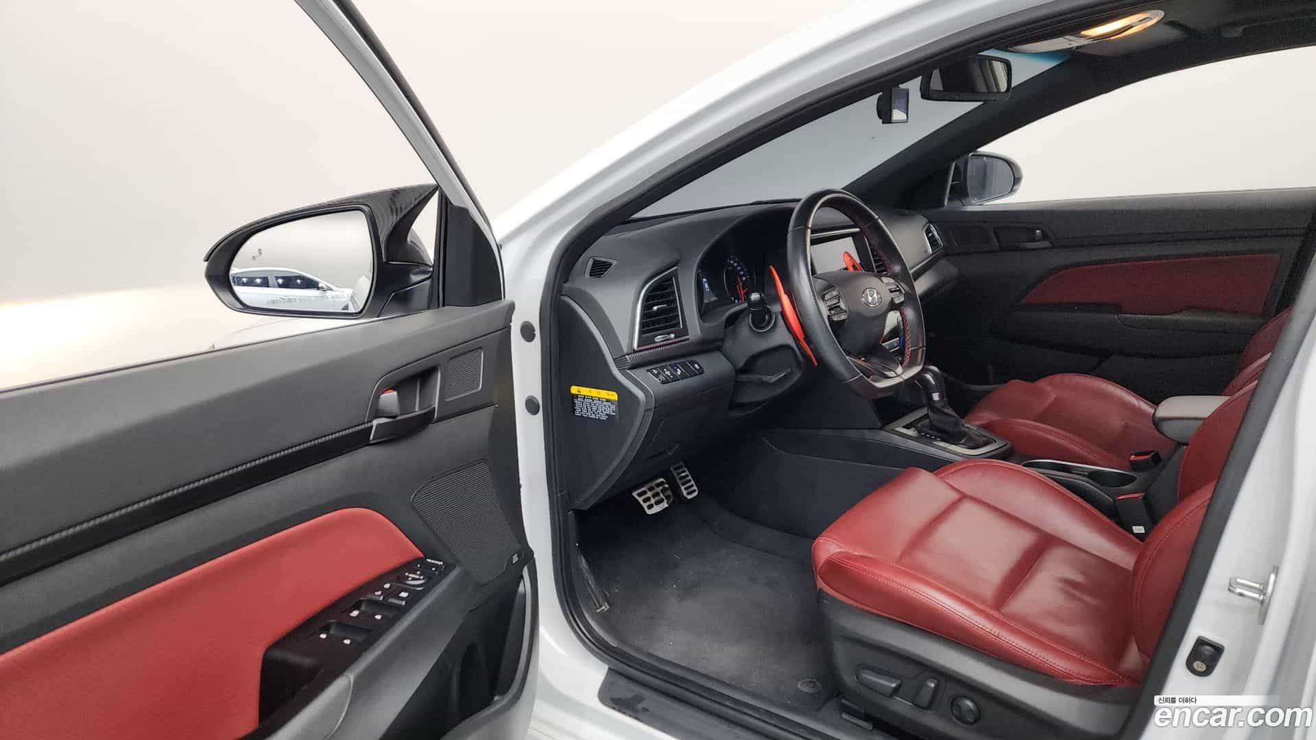 AVANTE Hyundai 2016.8-INNER-010