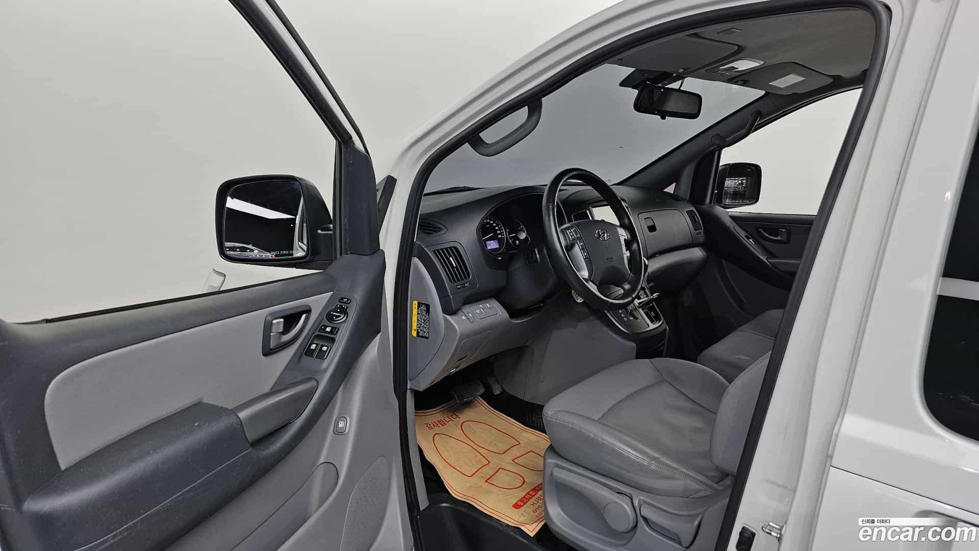 Starex Hyundai 2021.3-INNER-010