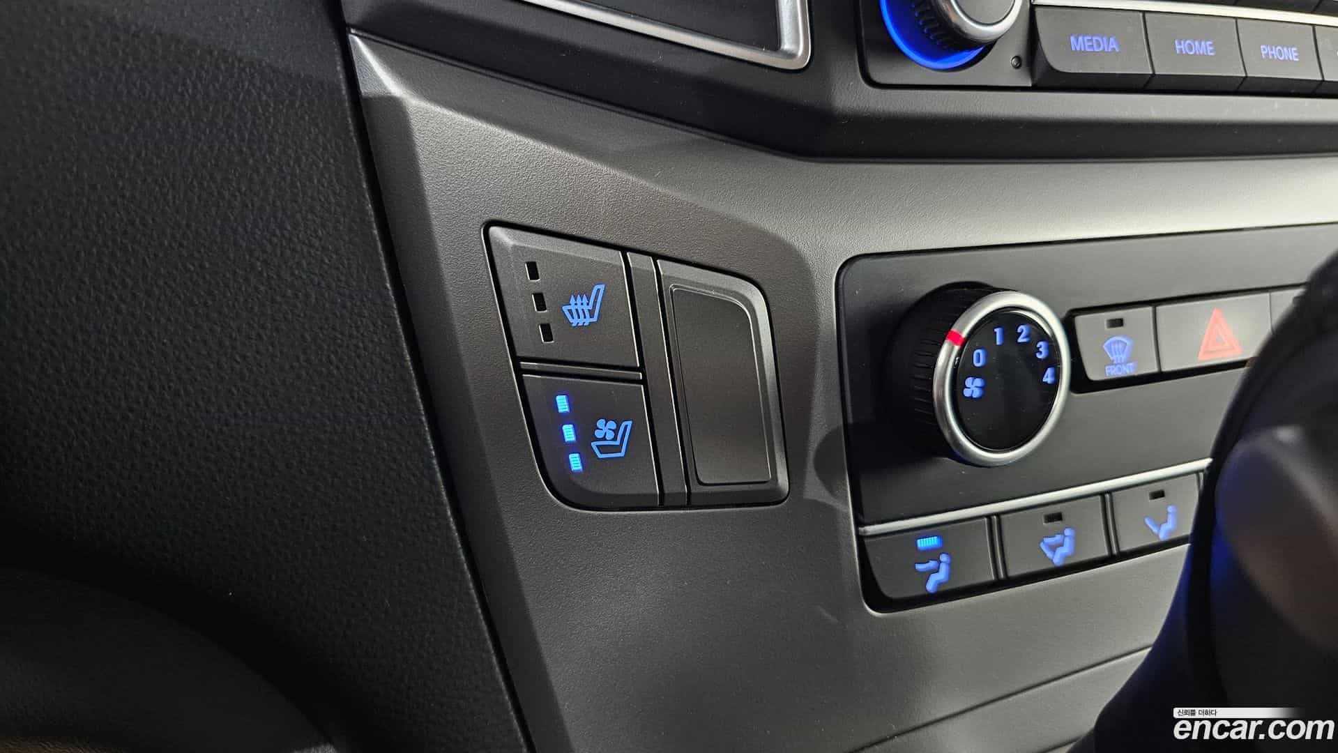 Starex Hyundai 2021.3-OPTION-019