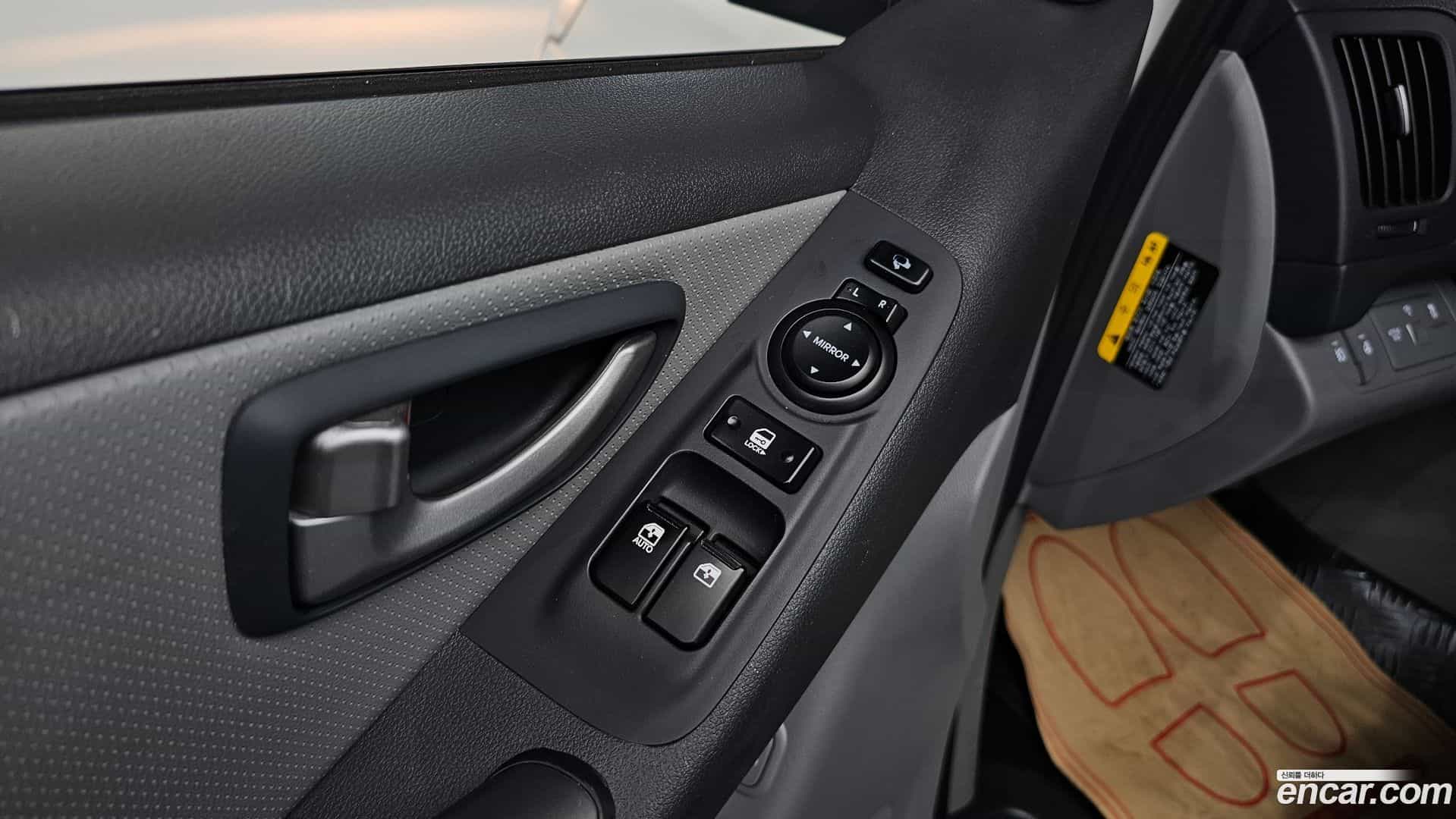Starex Hyundai 2021.3-OPTION-023