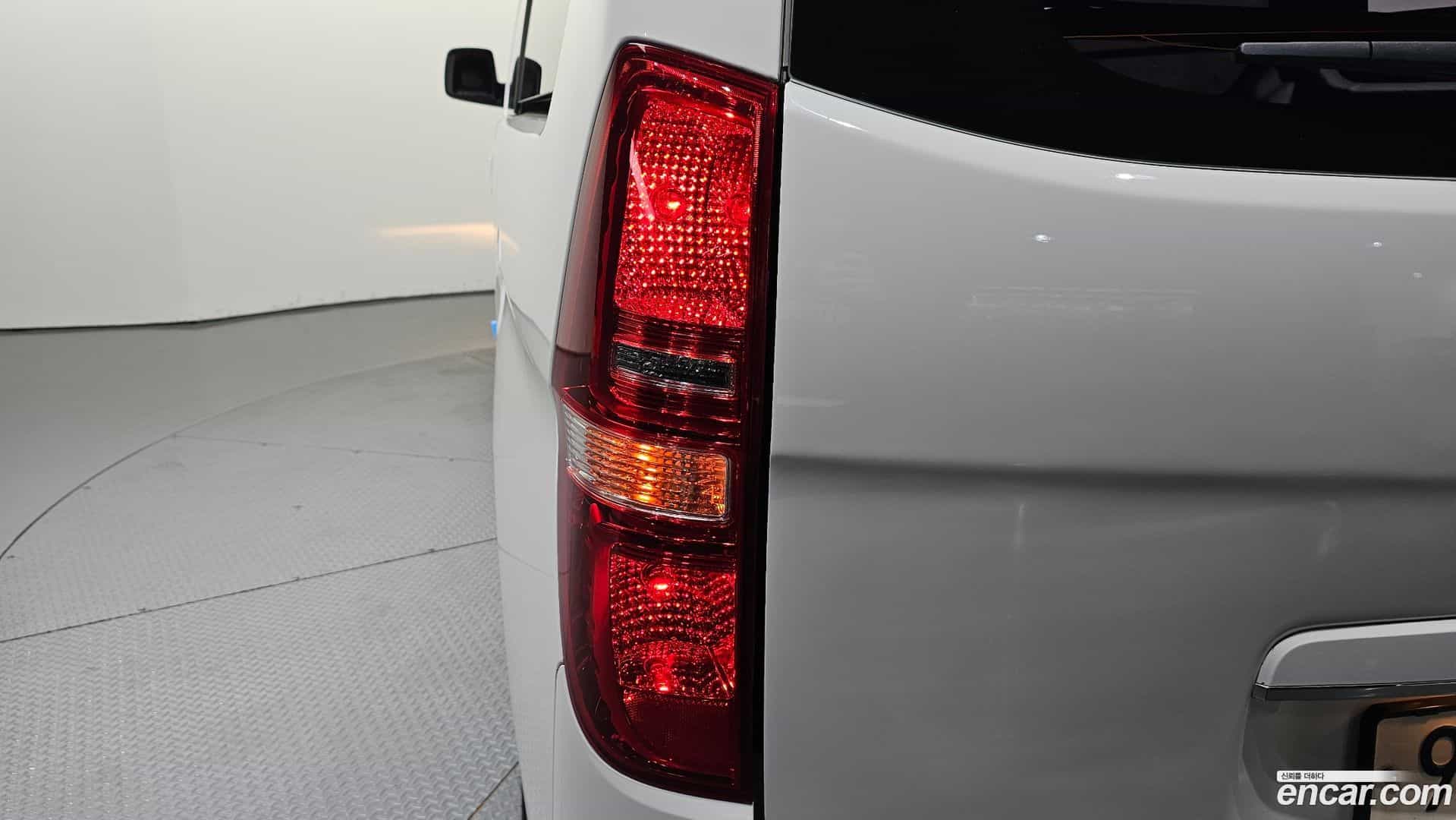 Starex Hyundai 2021.3-OUTER-033