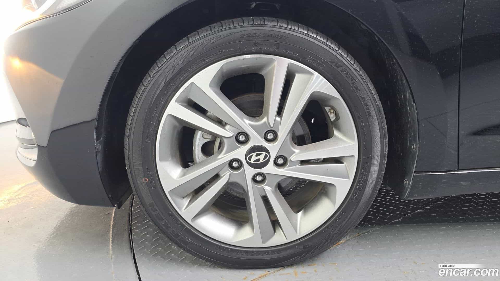 AVANTE Hyundai 2018.4-OUTER-005