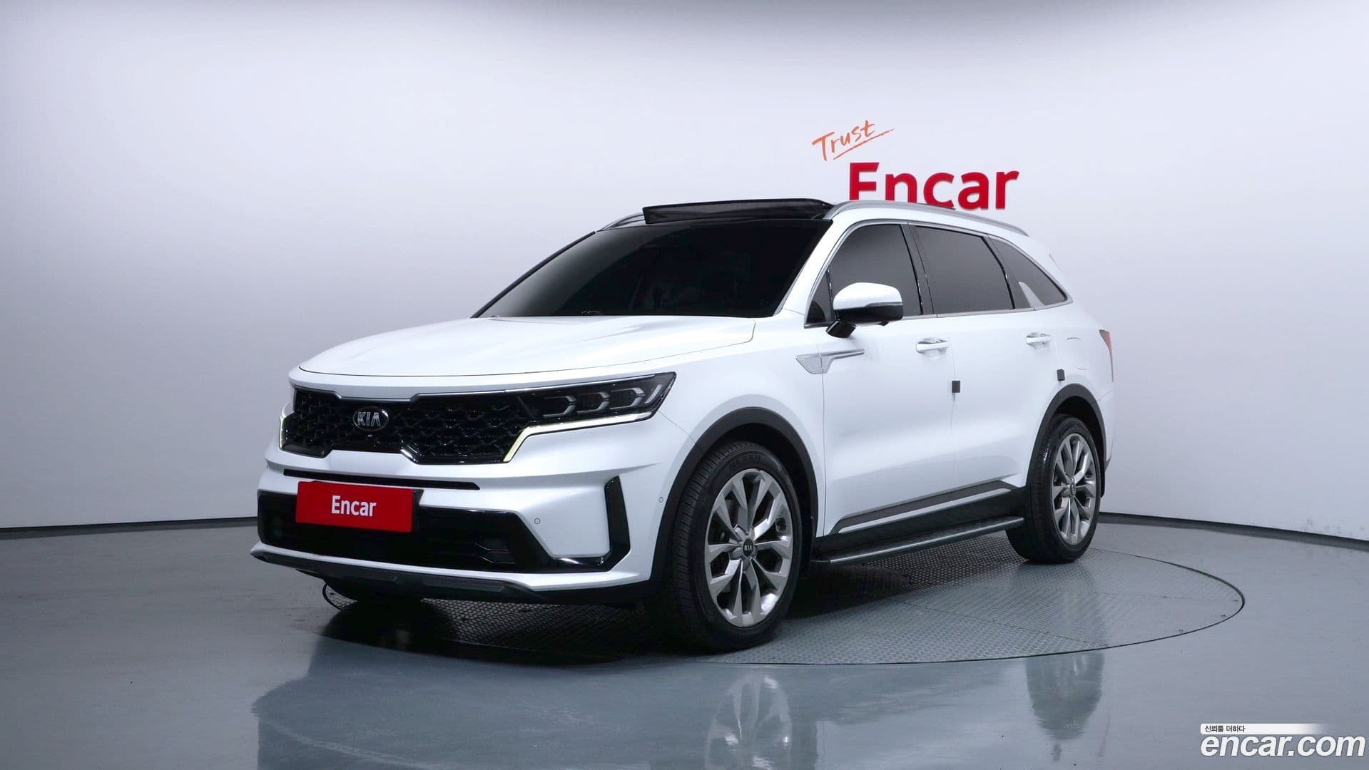 Main__Slider__Photo:Sorento Kia 2020.6-0