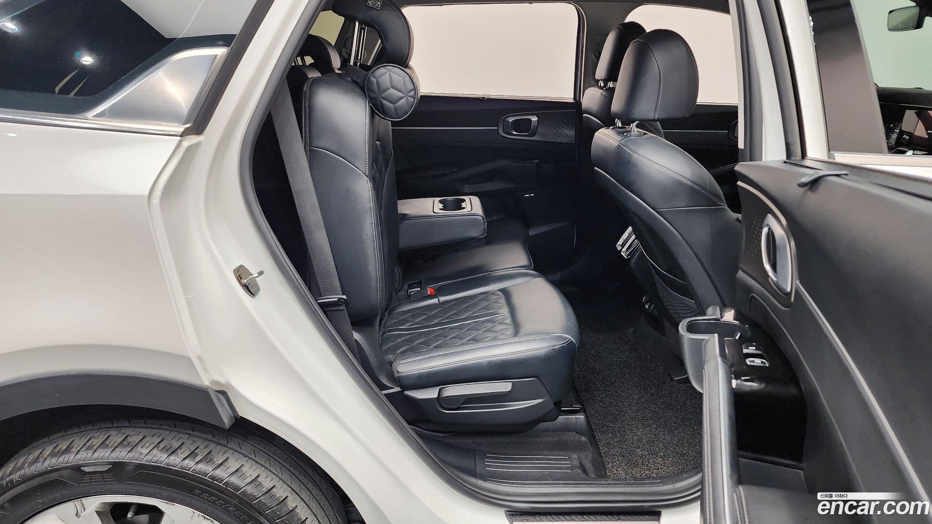 Main__Slider__Photo:Sorento Kia 2020.6-10