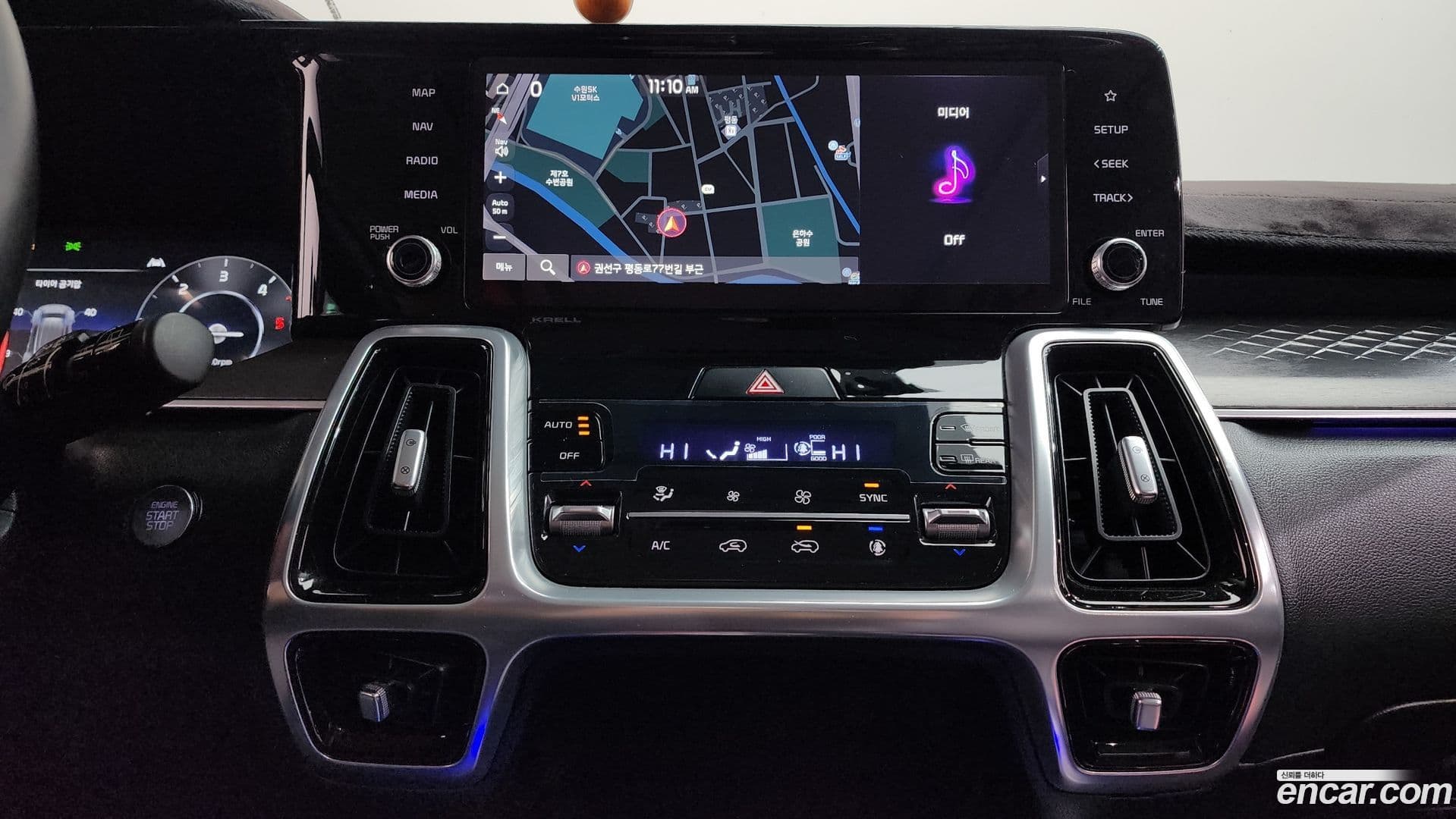 Main__Slider__Photo:Sorento Kia 2020.6-12