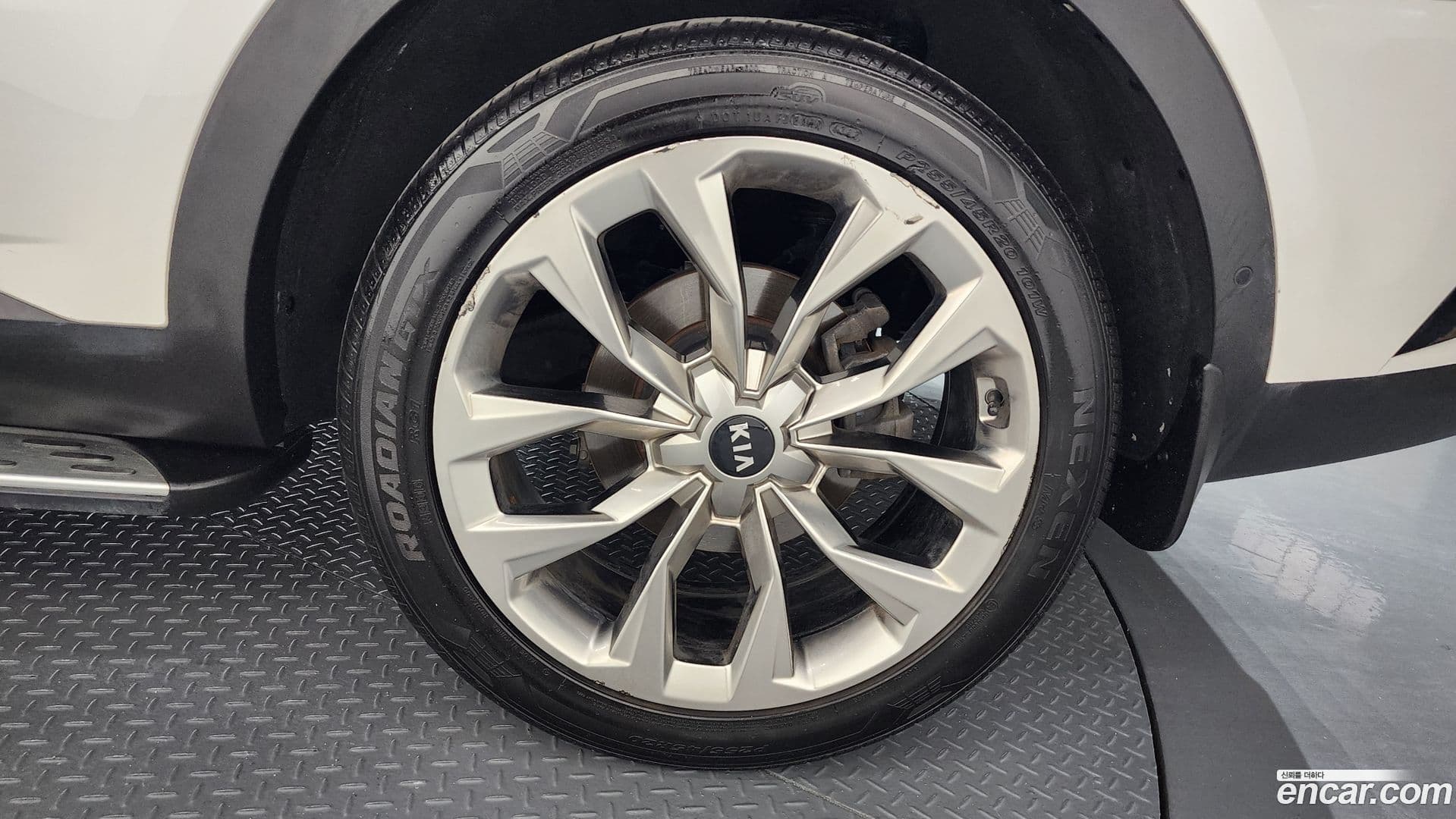 Main__Slider__Photo:Sorento Kia 2020.6-20