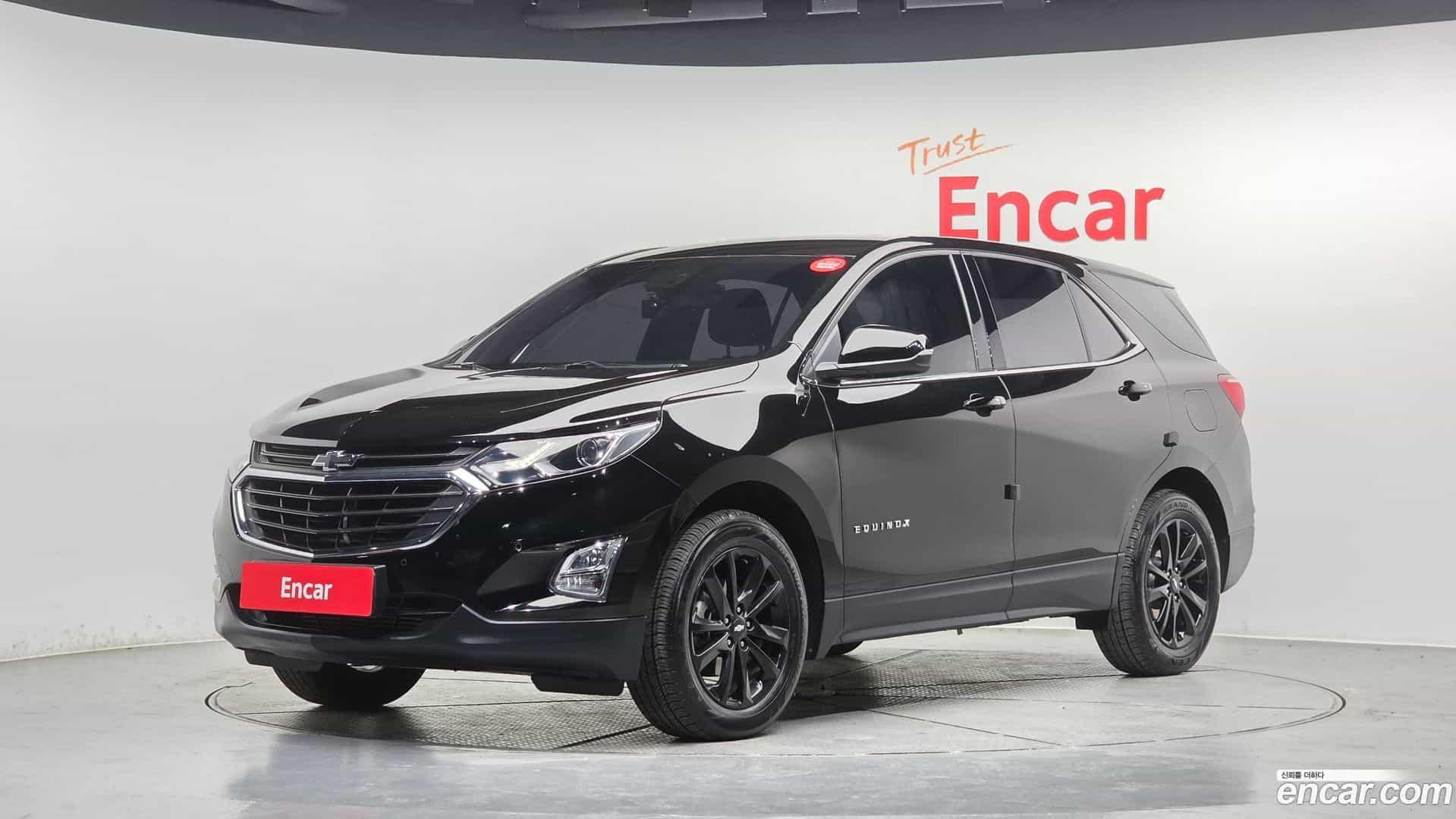 Equinox Chevrolet 2018.10-OUTER-001