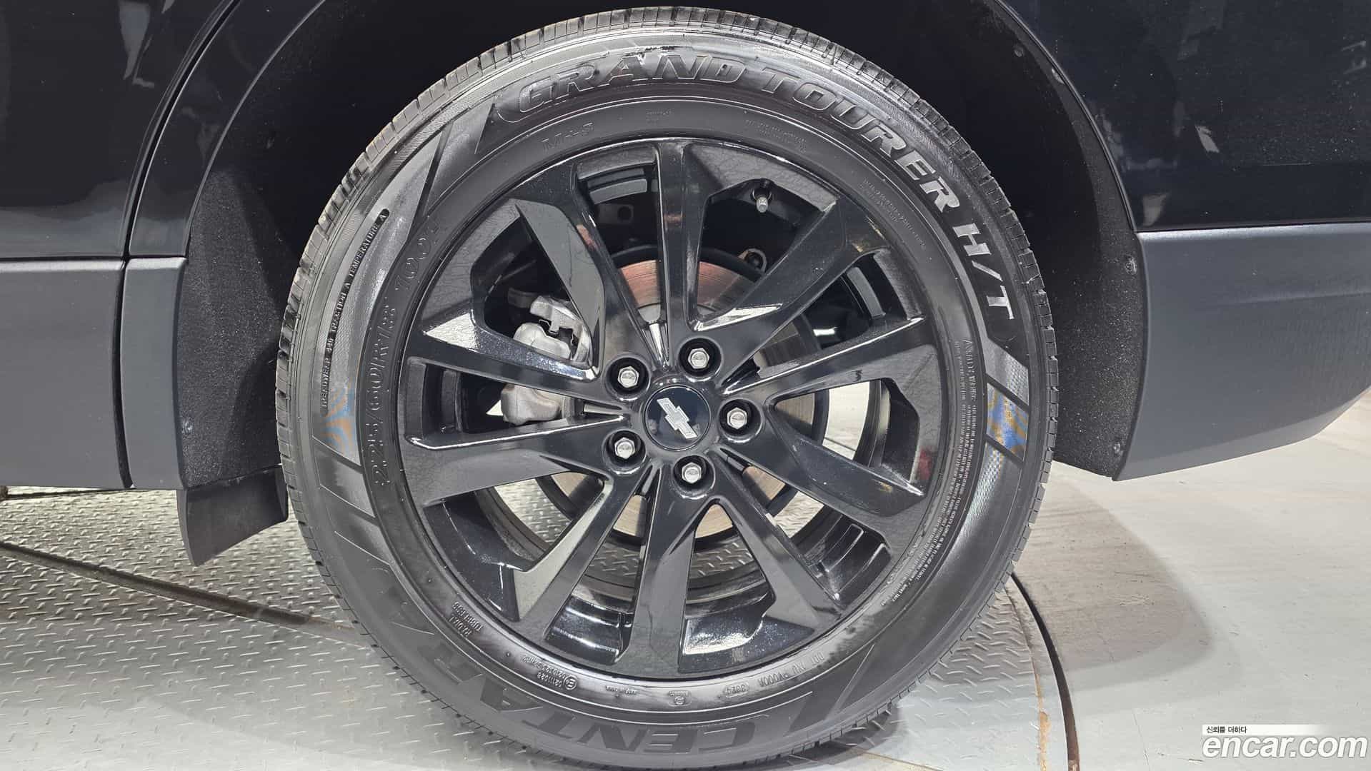 Equinox Chevrolet 2018.10-OUTER-031