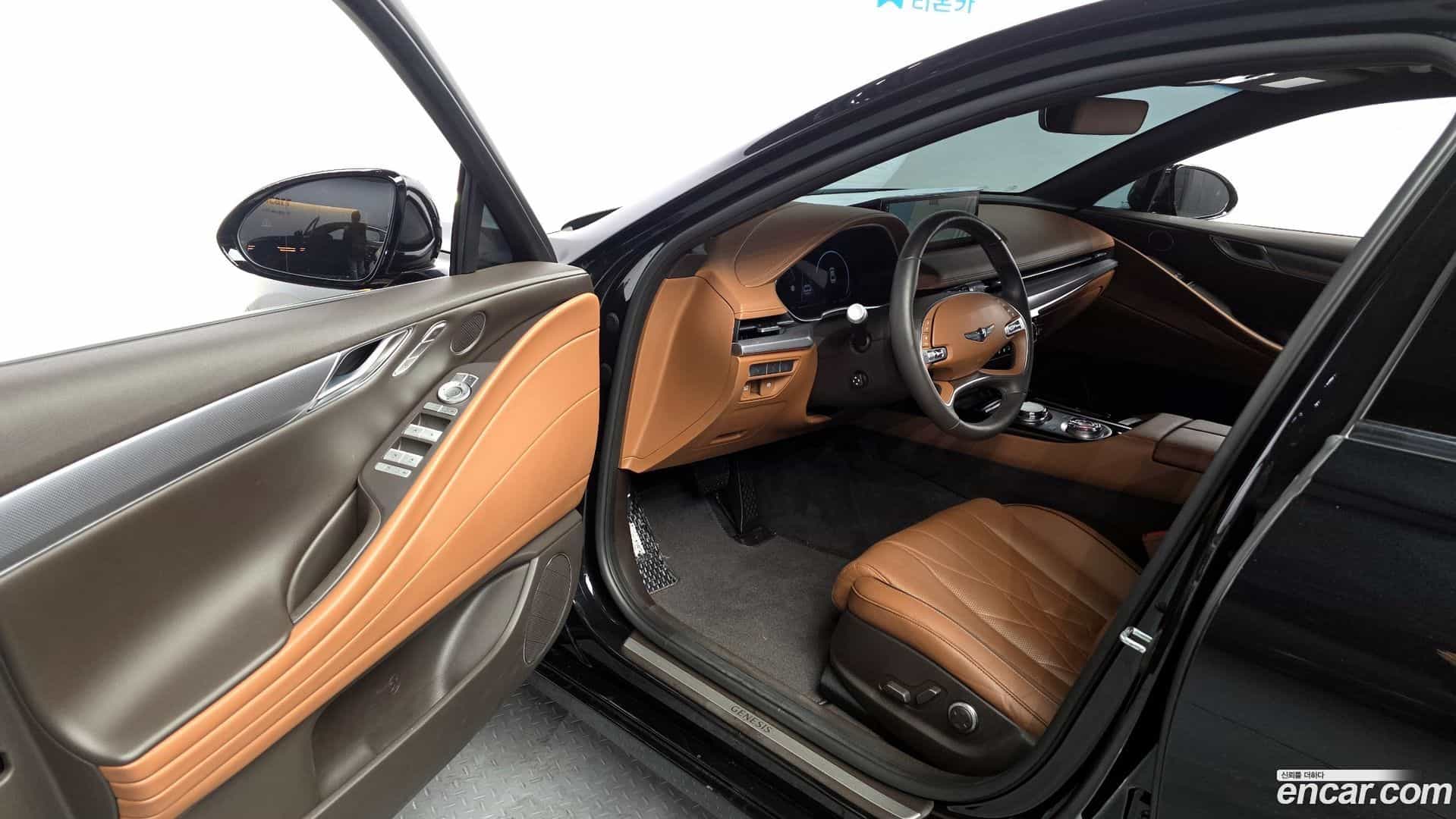 G80 Genesis 2023.2-INNER-010