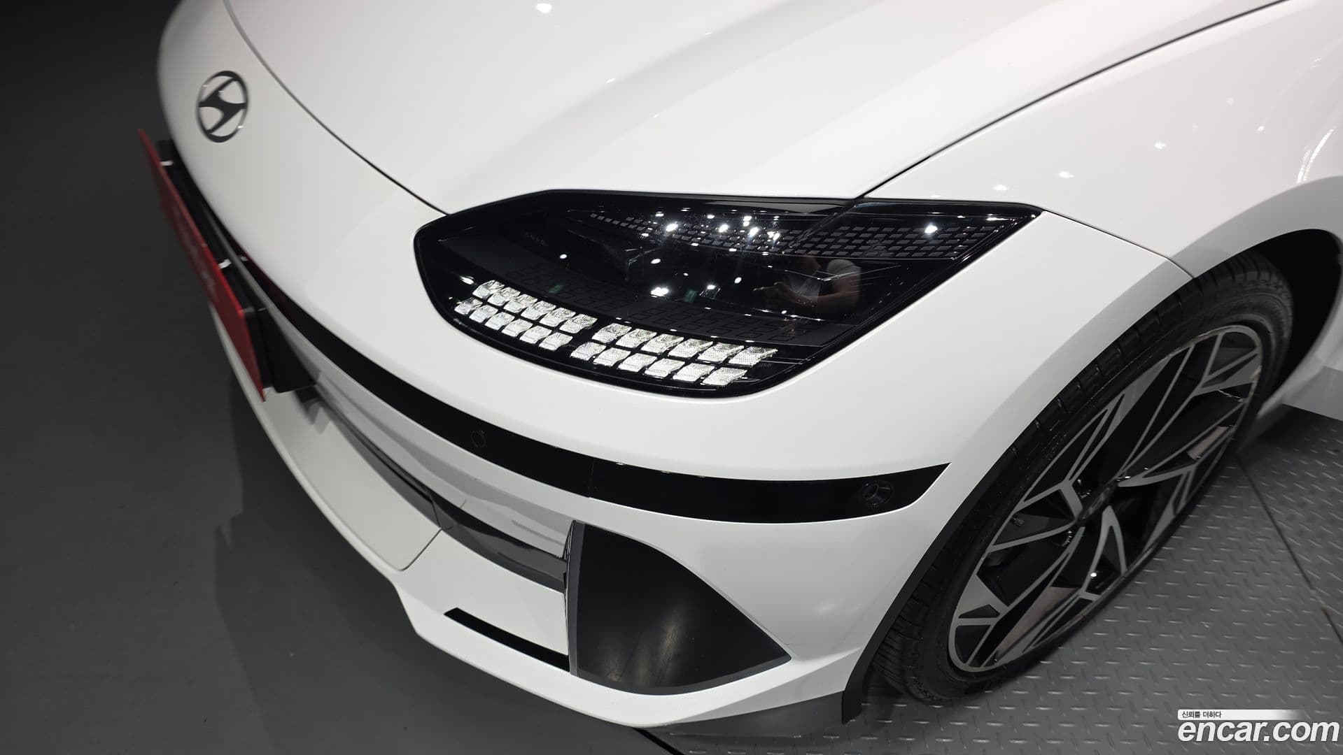 Main__Slider__Photo:Ioniq6 Hyundai 2023.2-21