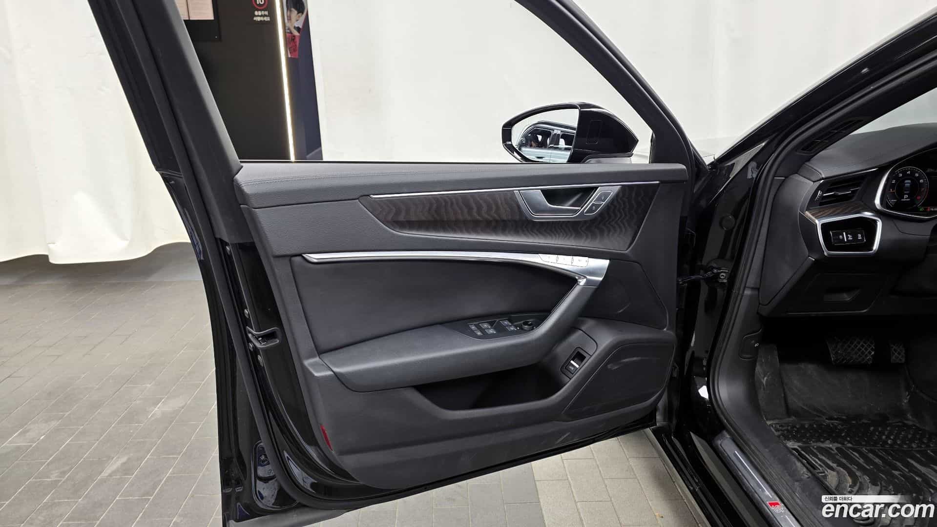 A6 Audi 2019.10-INNER-034