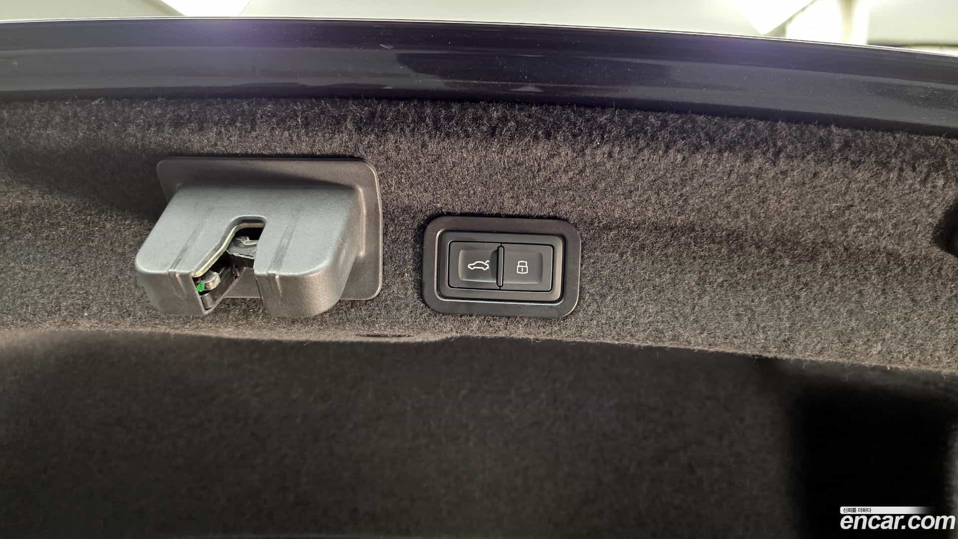 A6 Audi 2019.10-OPTION-044