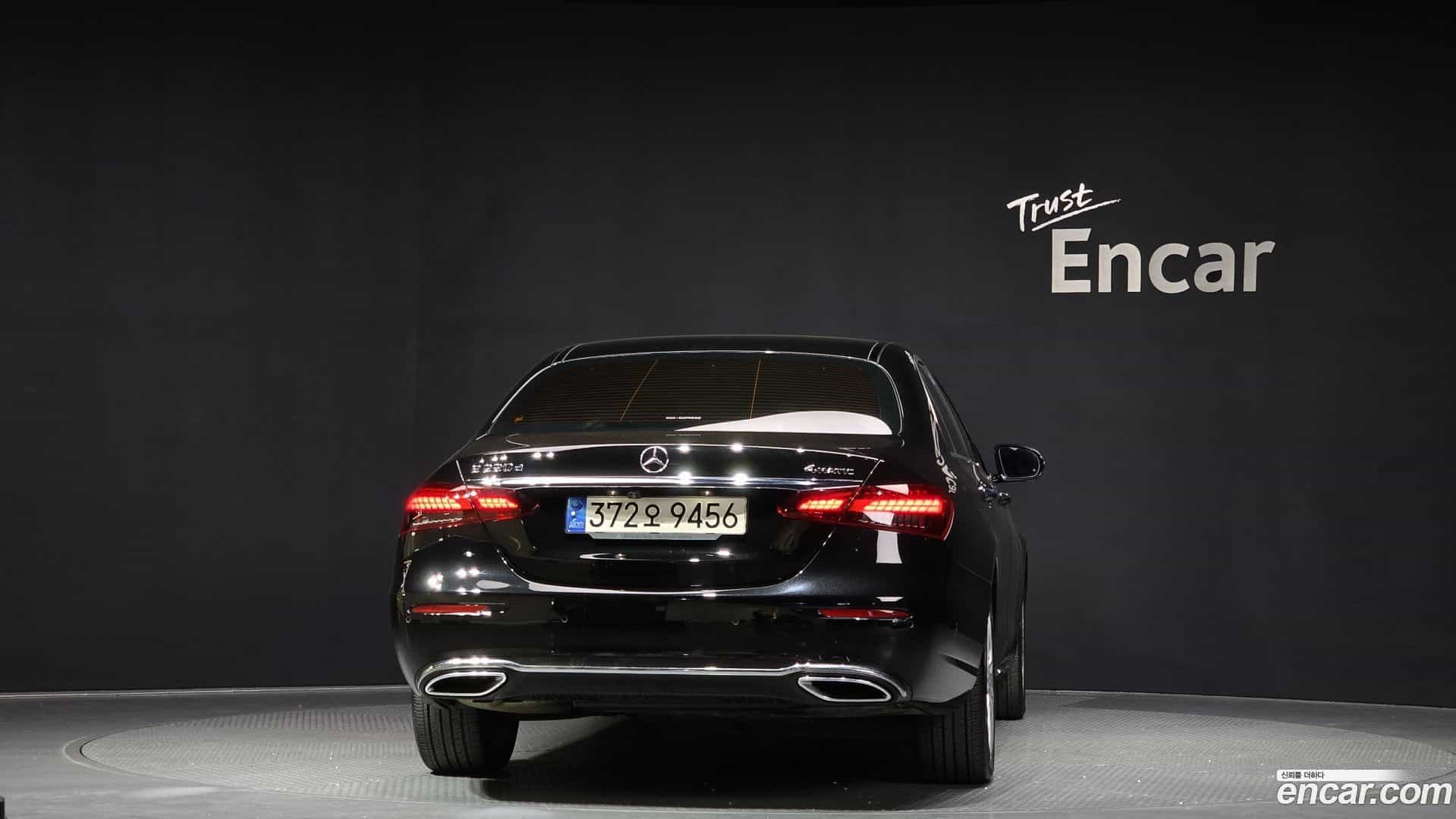 E-Class Mercedes-Benz 2022.11-OUTER-004
