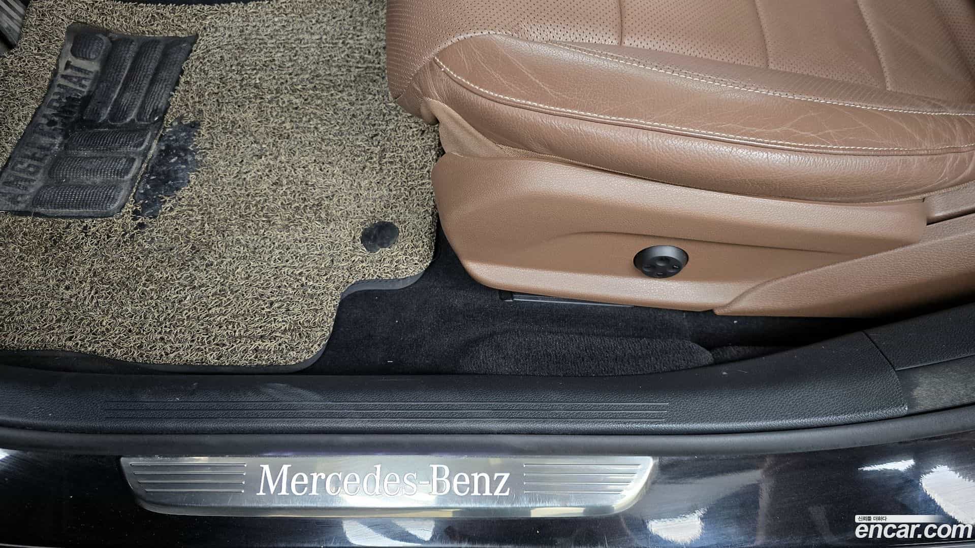 E-Class Mercedes-Benz 2022.11-OPTION-045