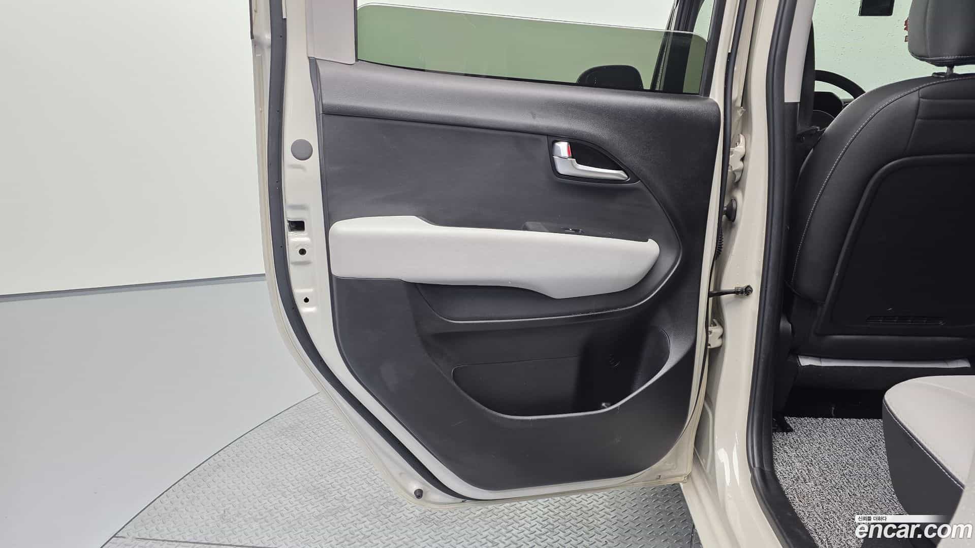 RAY Kia 2023.5-INNER-035