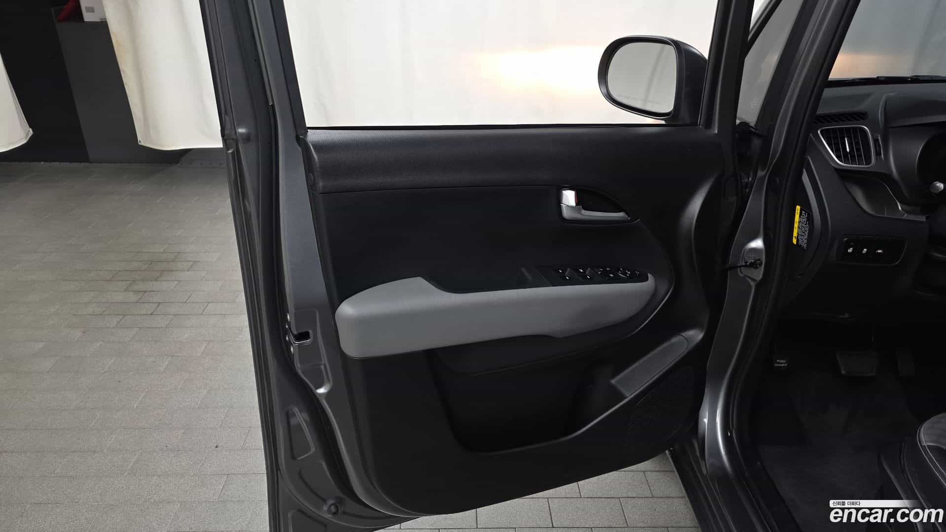 RAY Kia 2022.5-INNER-034