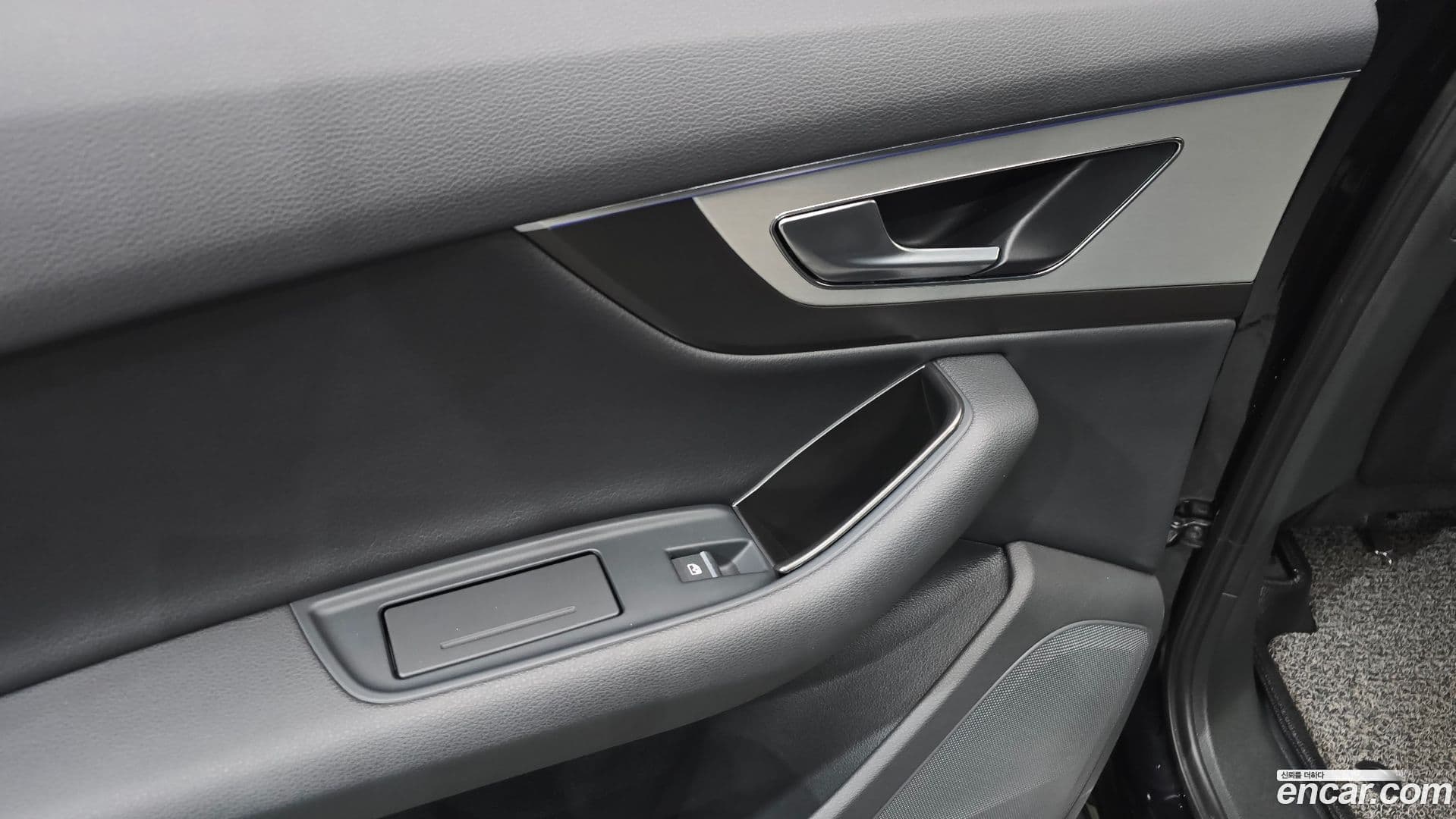 Main__Slider__Photo:Q7 Audi 2019.9-23