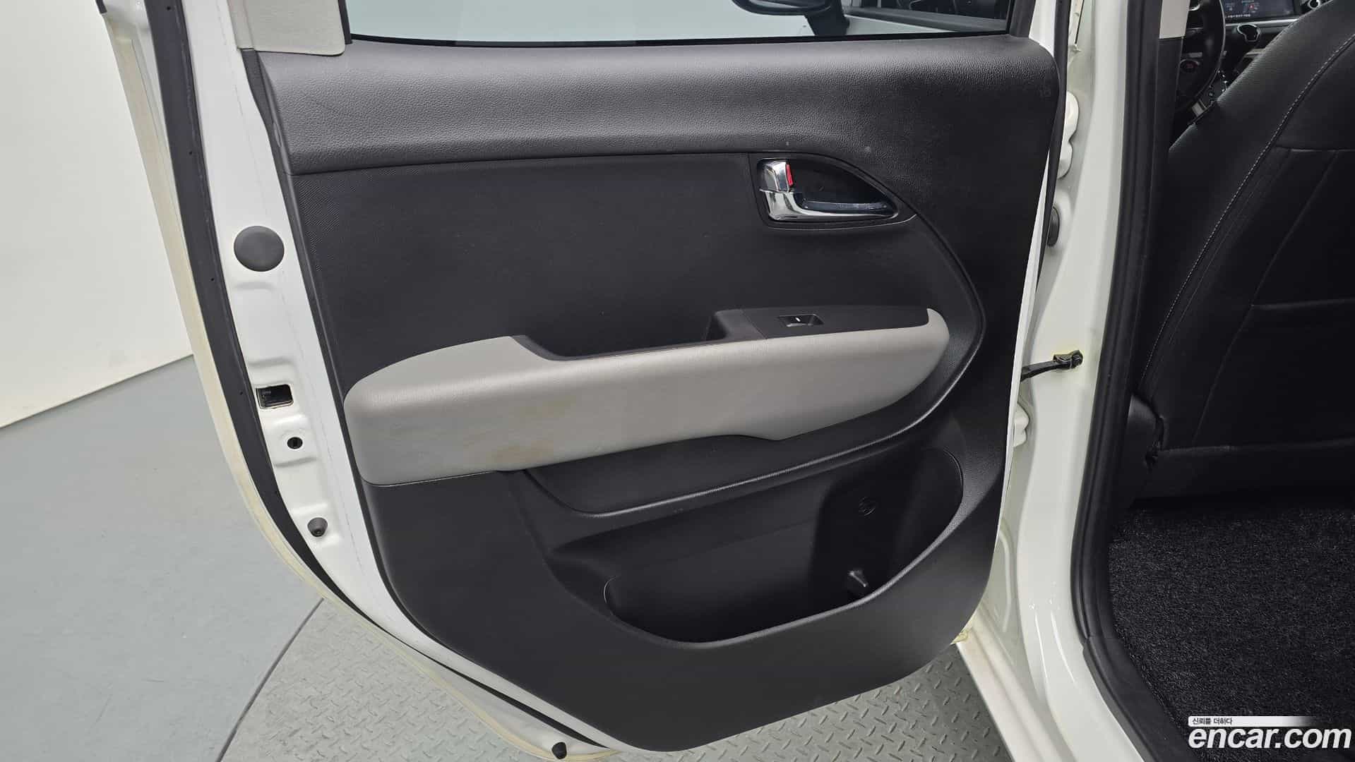 RAY Kia 2018.10-INNER-035