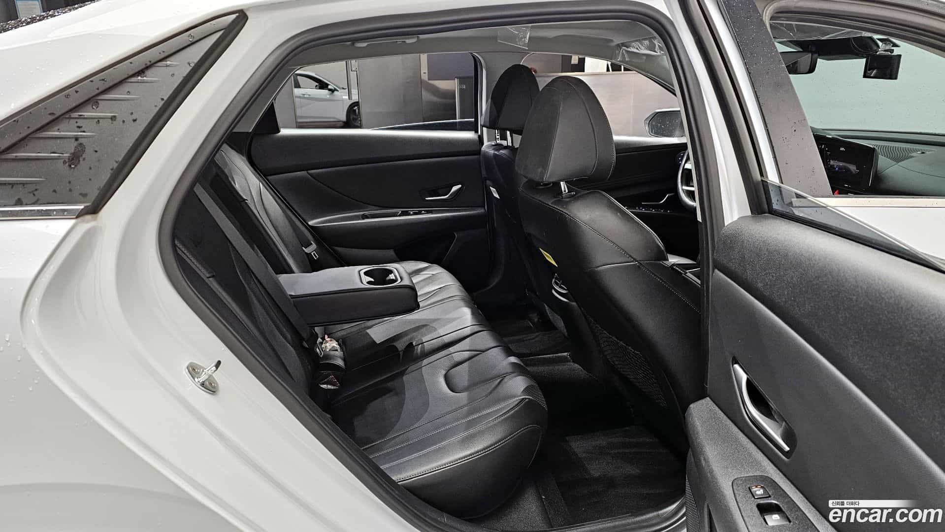 AVANTE Hyundai 2021.6-OPTION-015