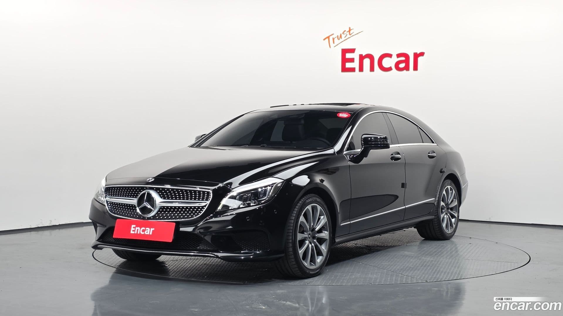 Main__Slider__Photo:CLS-Class Mercedes-Benz 2017.4-0