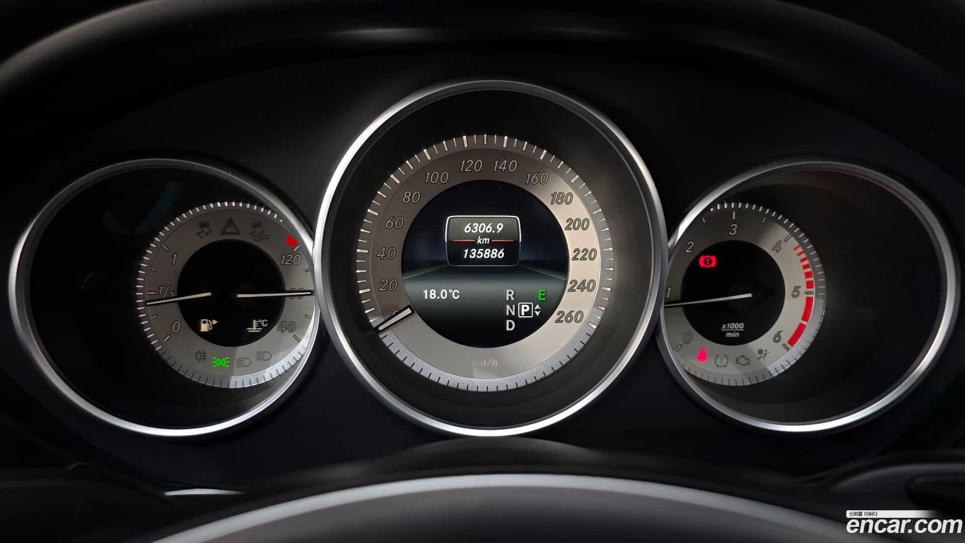 CLS-Class Mercedes-Benz 2017.4-INNER-008