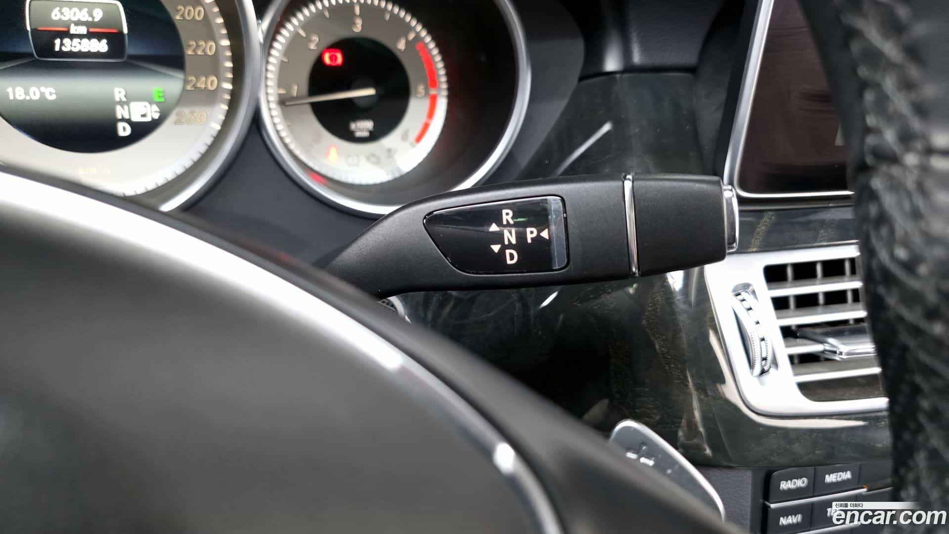 CLS-Class Mercedes-Benz 2017.4-INNER-009