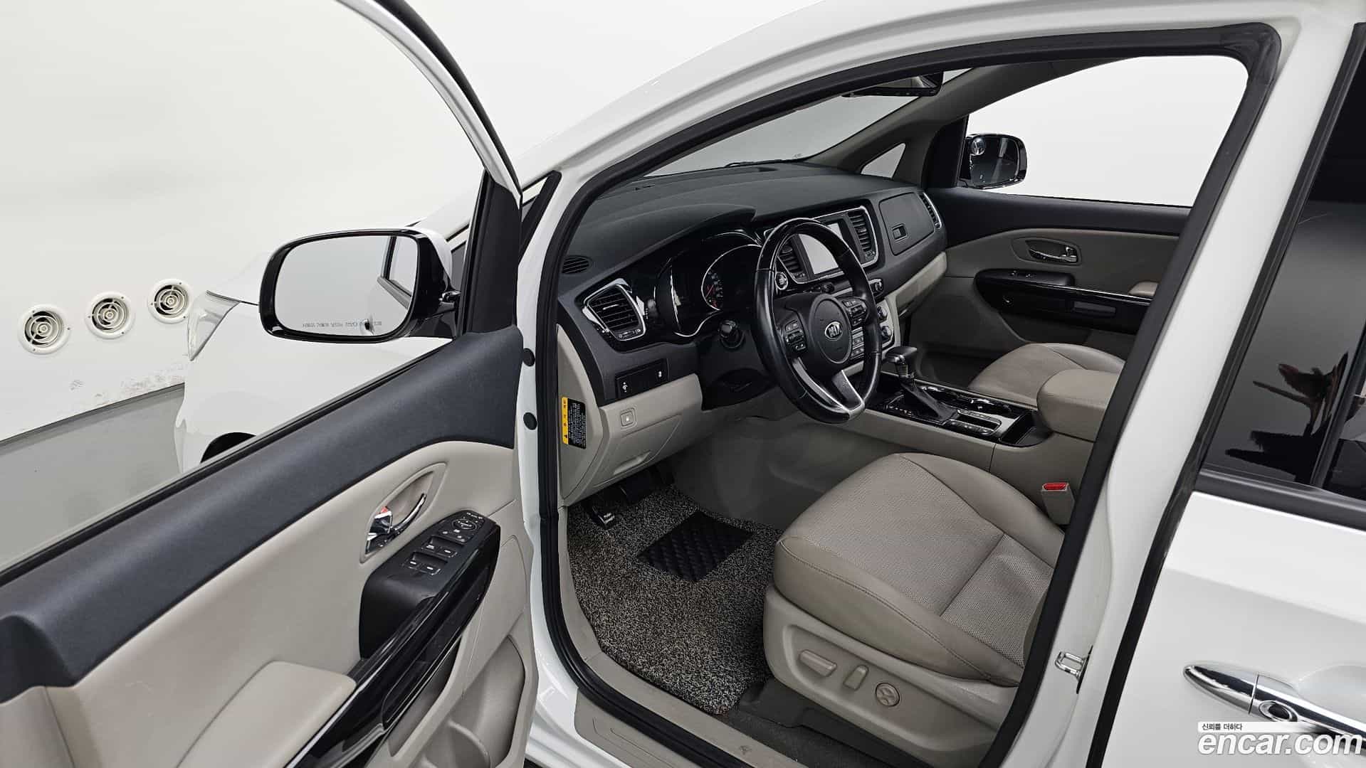 Canival Kia 2018.10-INNER-010