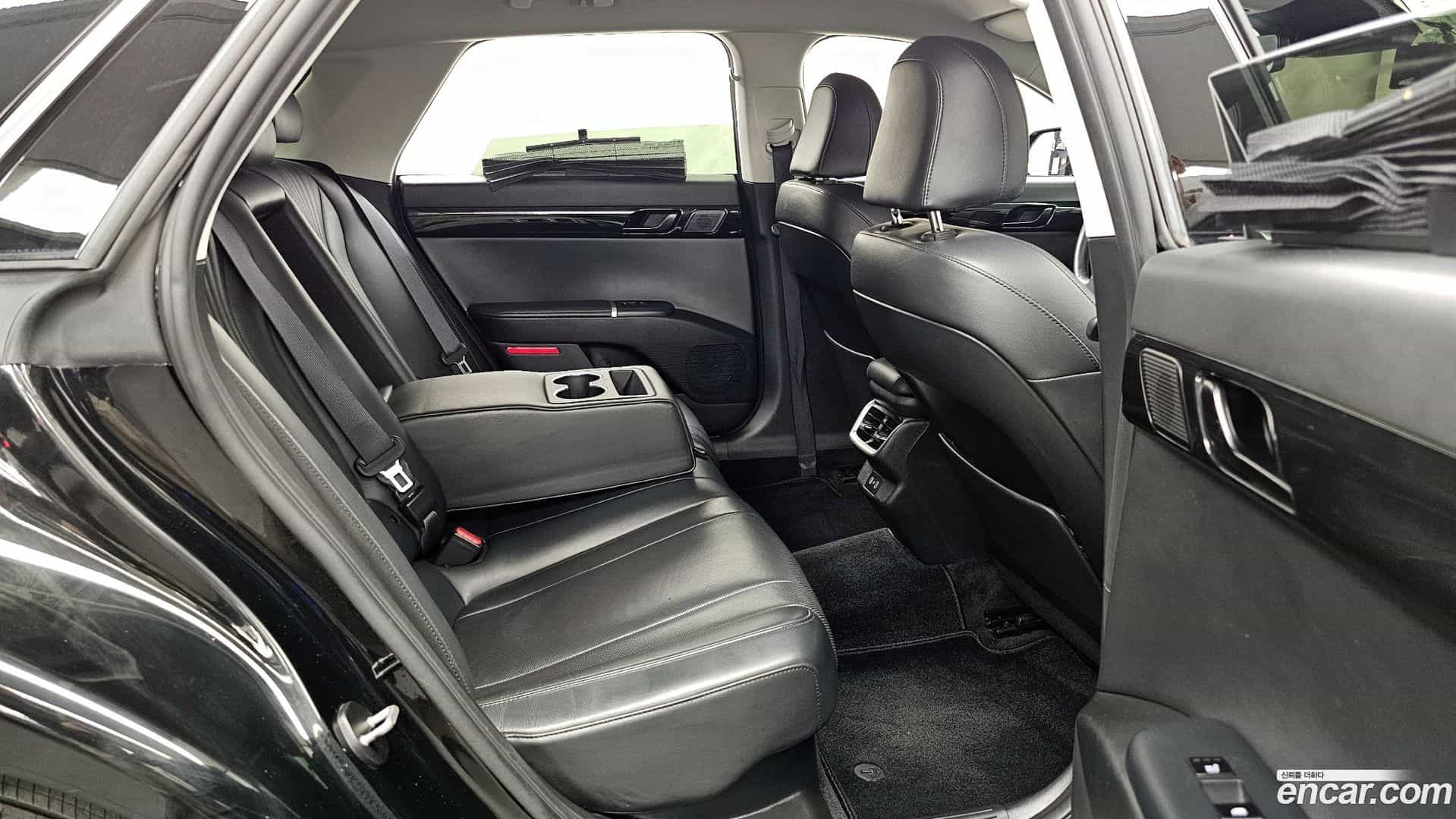 Grandeur Hyundai 2023.1-OPTION-016