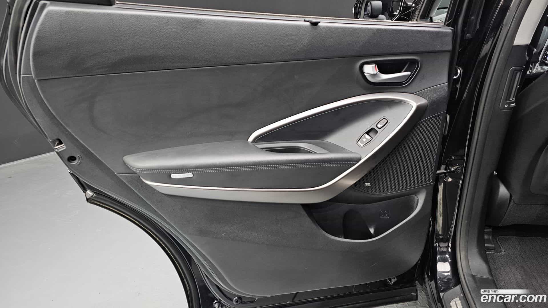 Maxcruz Hyundai 2016.4-INNER-035