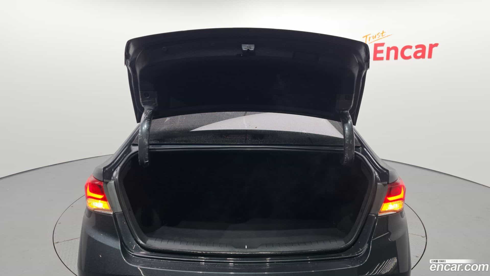 Sonata Hyundai 2017.4-OPTION-024