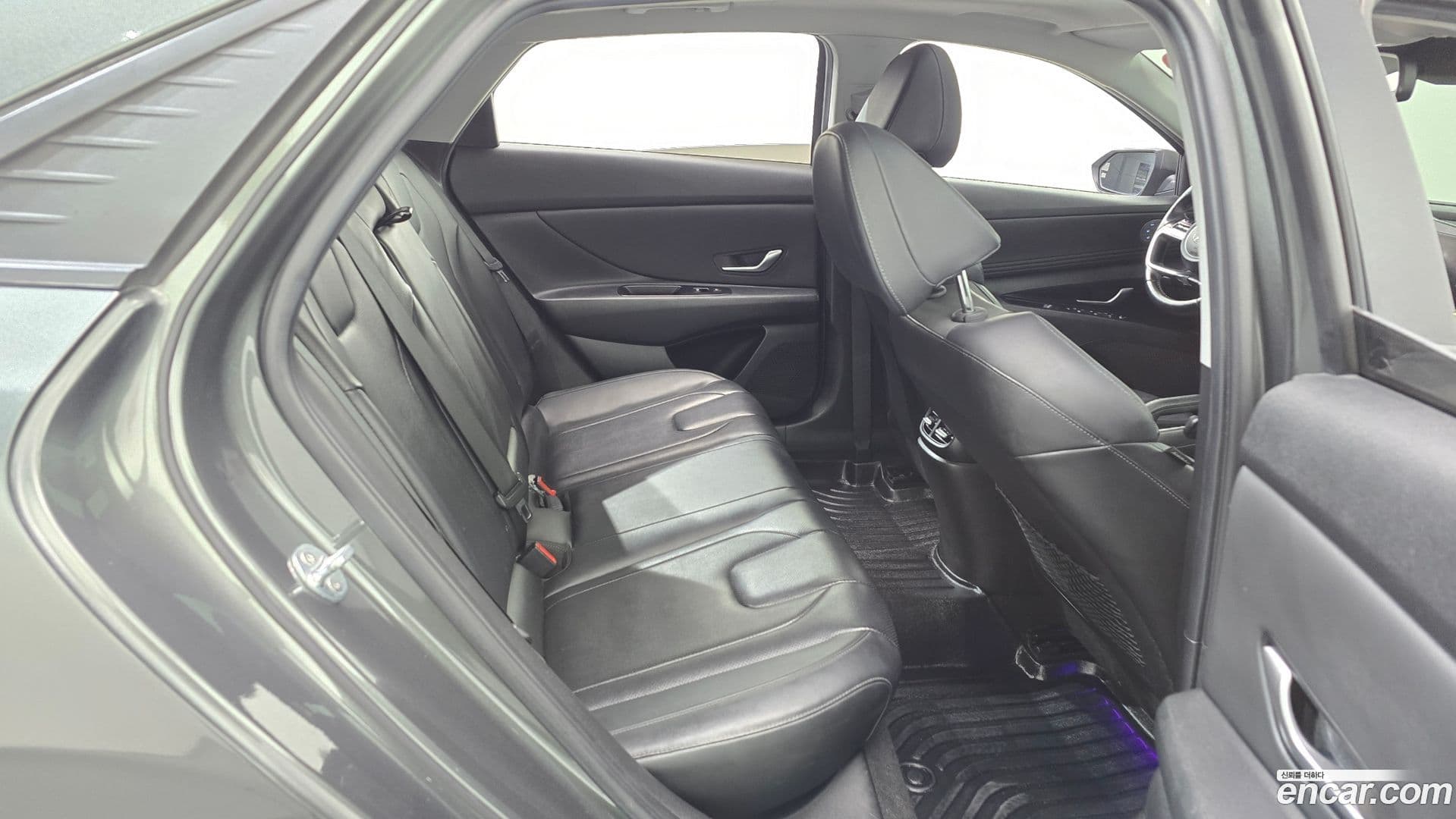 Main__Slider__Photo:AVANTE Hyundai 2020.10-10