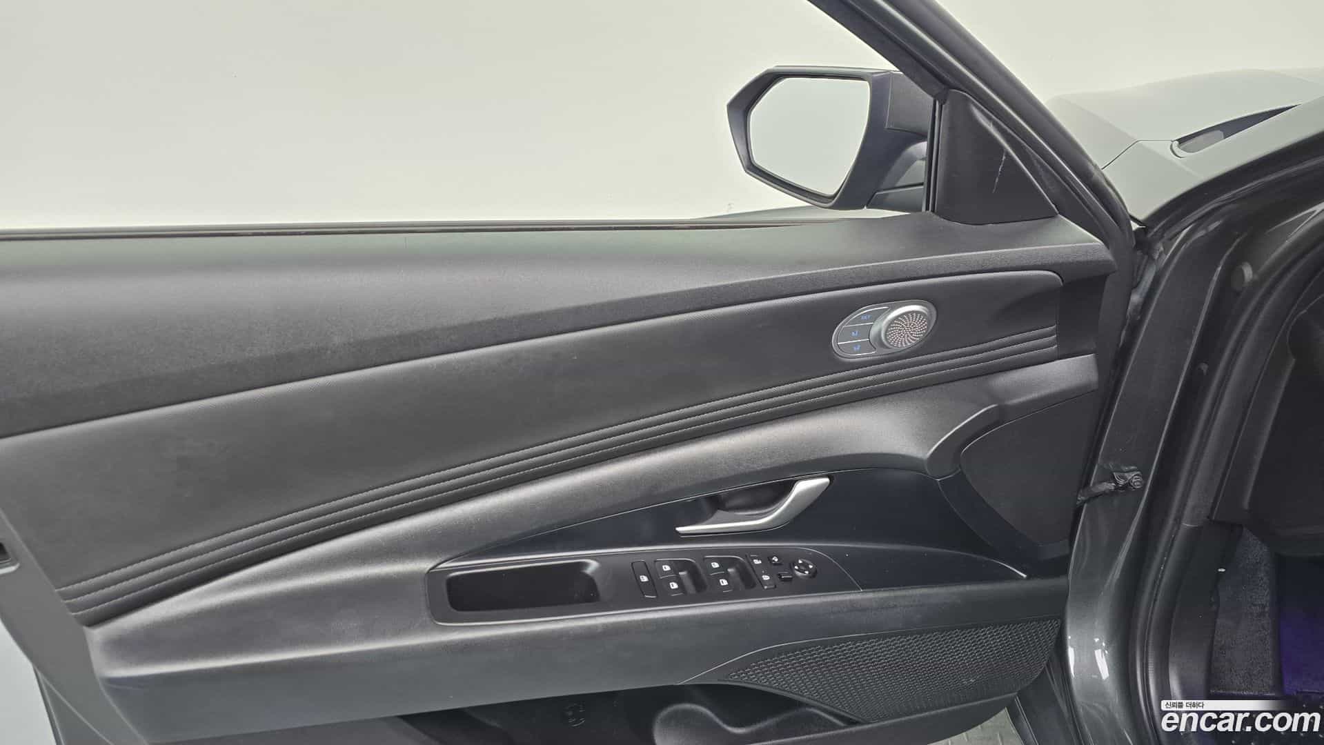 AVANTE Hyundai 2020.10-OPTION-043