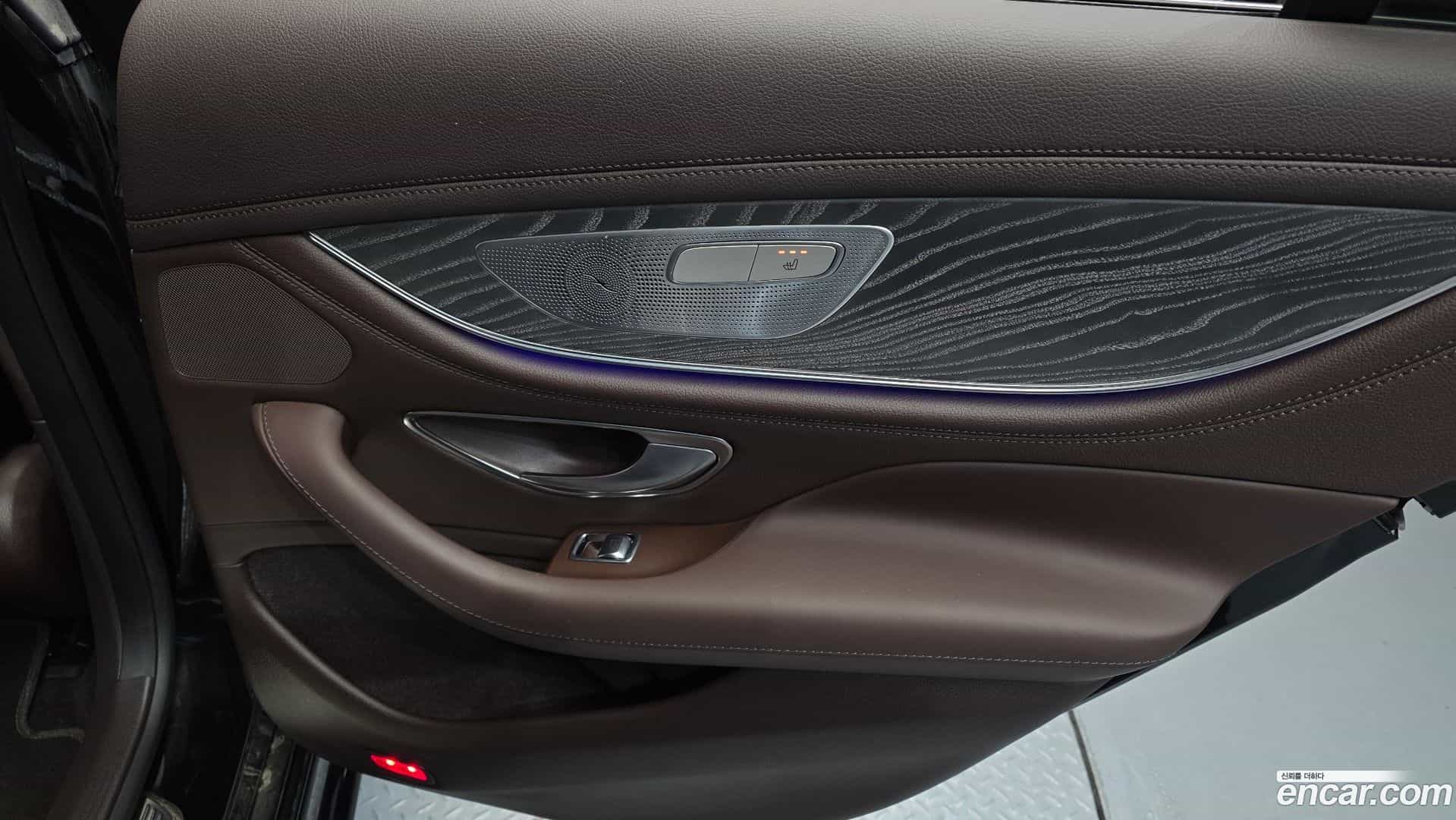 CLS-Class Mercedes-Benz 2021.2-INNER-035