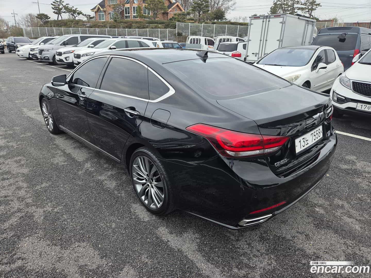 Genesis Hyundai 2014.4-OUTER-005