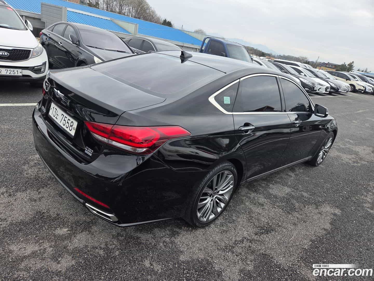 Genesis Hyundai 2014.4-OUTER-006