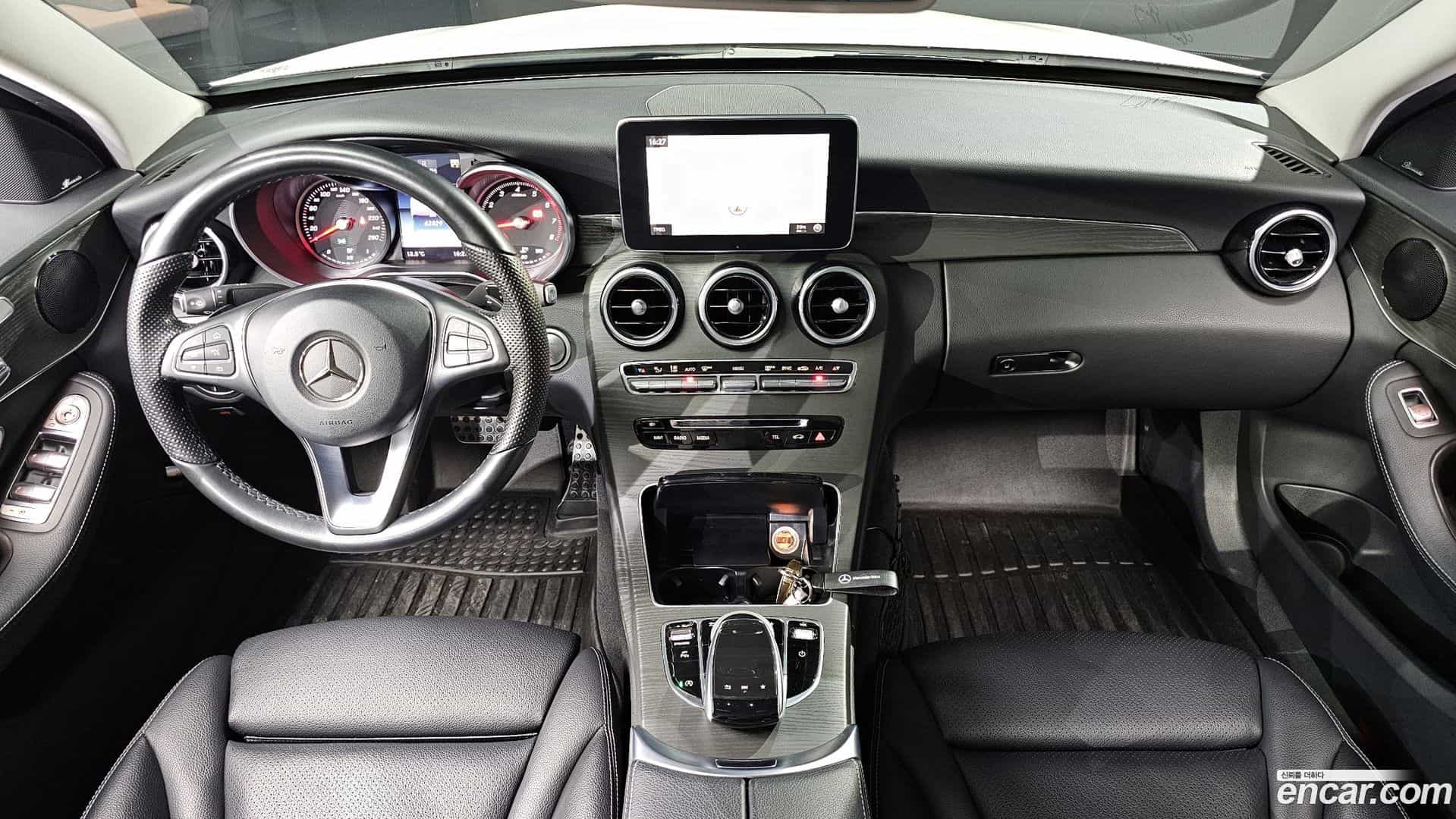 C-Class Mercedes-Benz 2016.8-INNER-007