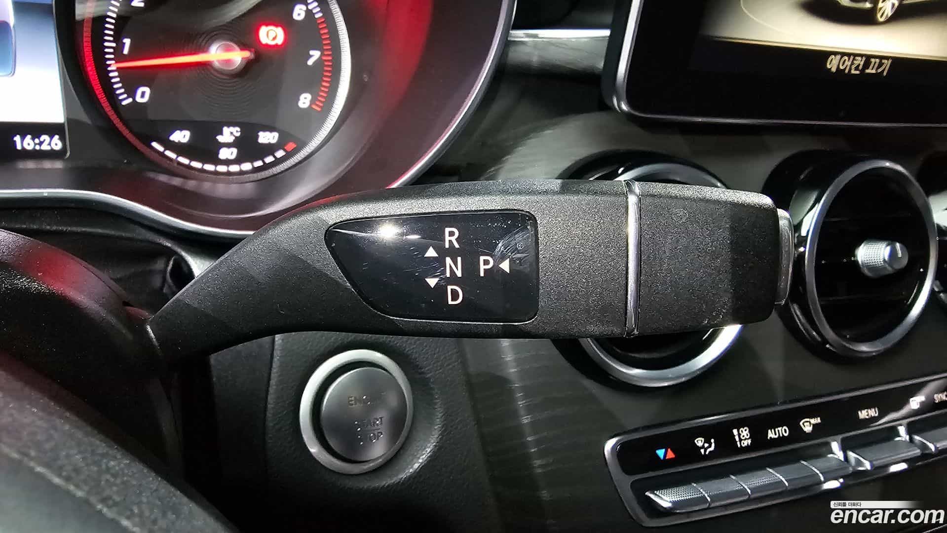 C-Class Mercedes-Benz 2016.8-INNER-009