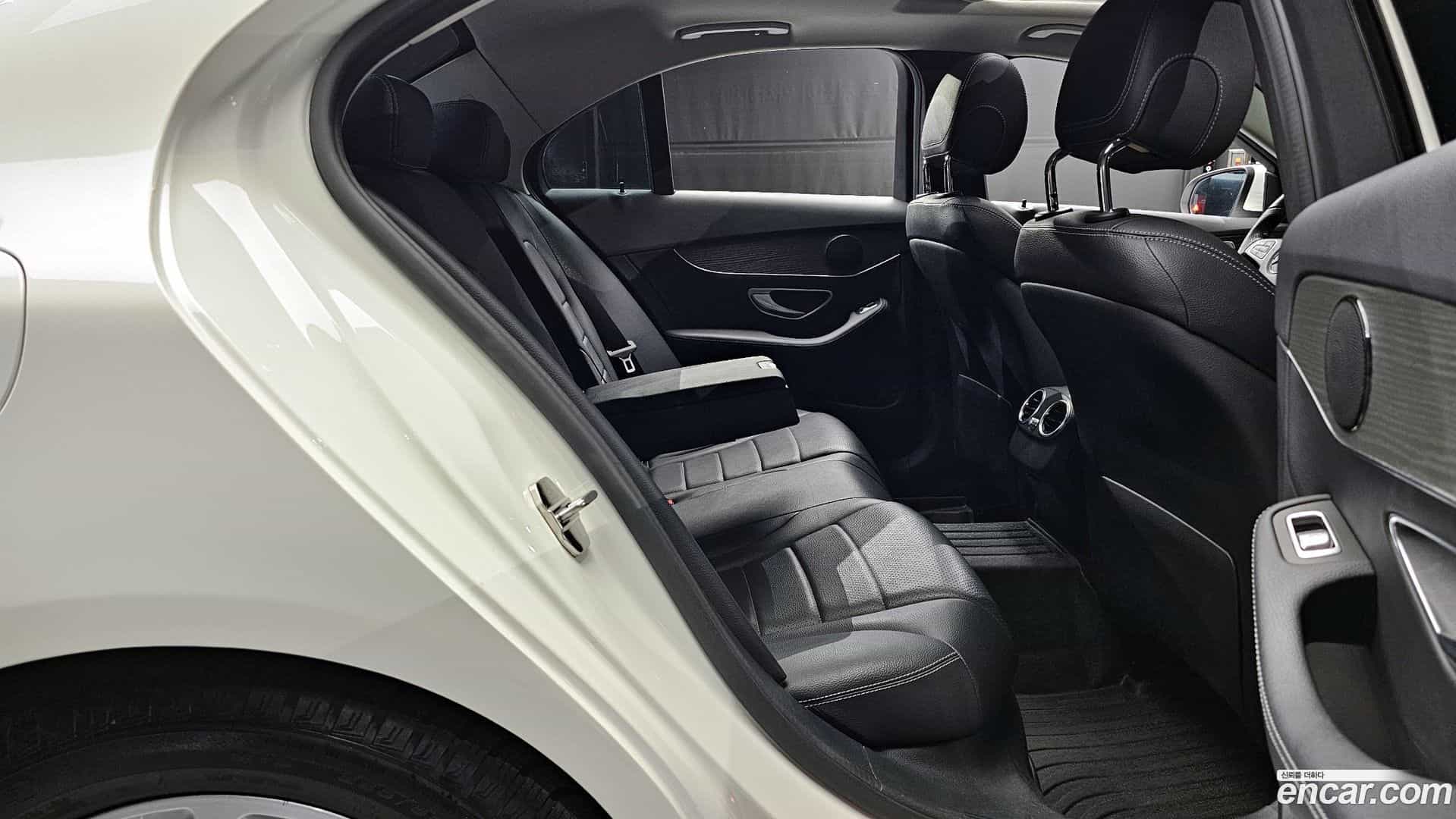 C-Class Mercedes-Benz 2016.8-OPTION-015