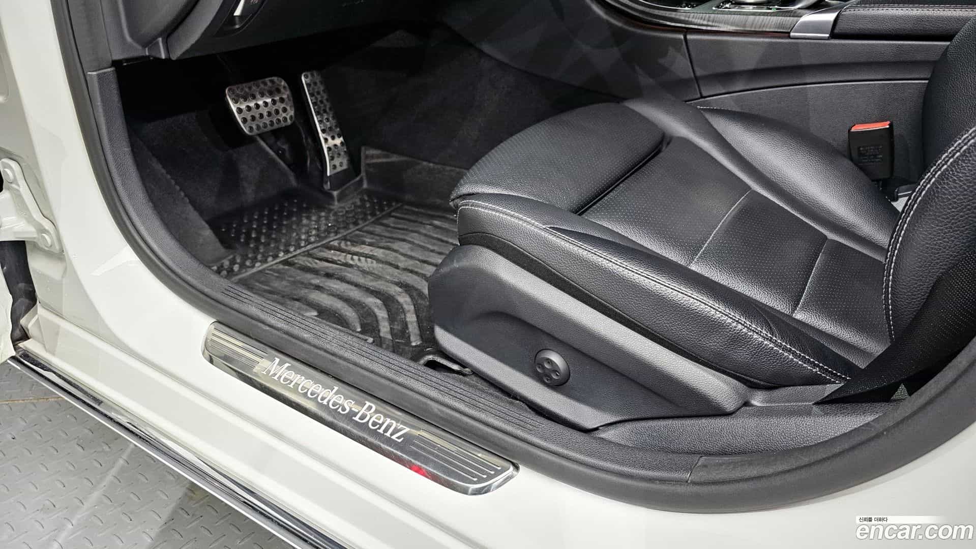 C-Class Mercedes-Benz 2016.8-OPTION-021