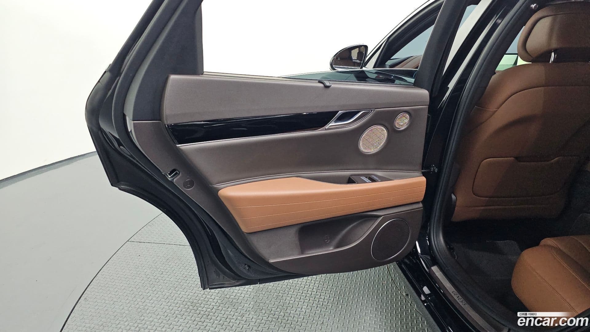 Main__Slider__Photo:G80 Genesis 2022.5-24