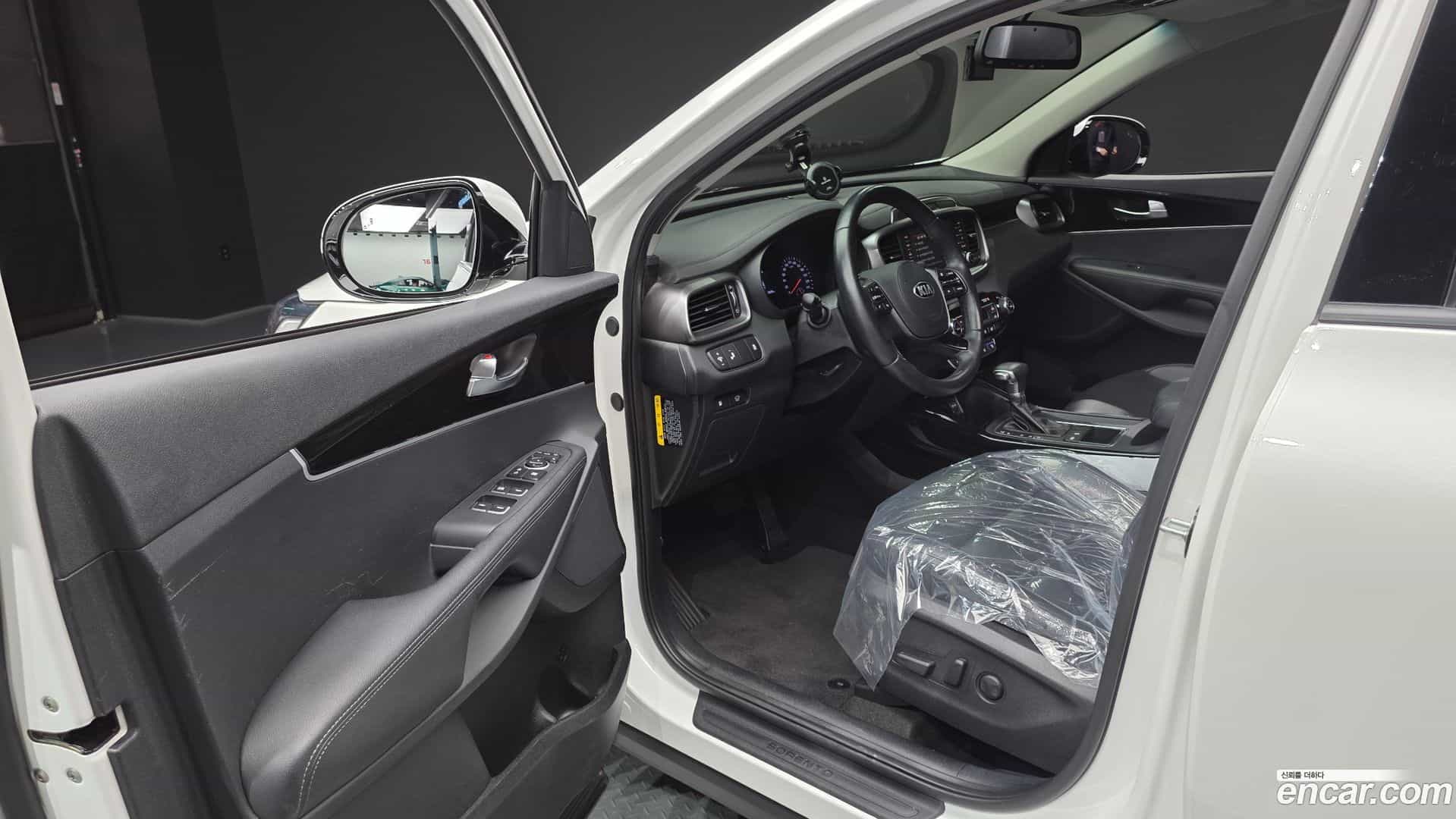 Sorento Kia 2017.6-INNER-010