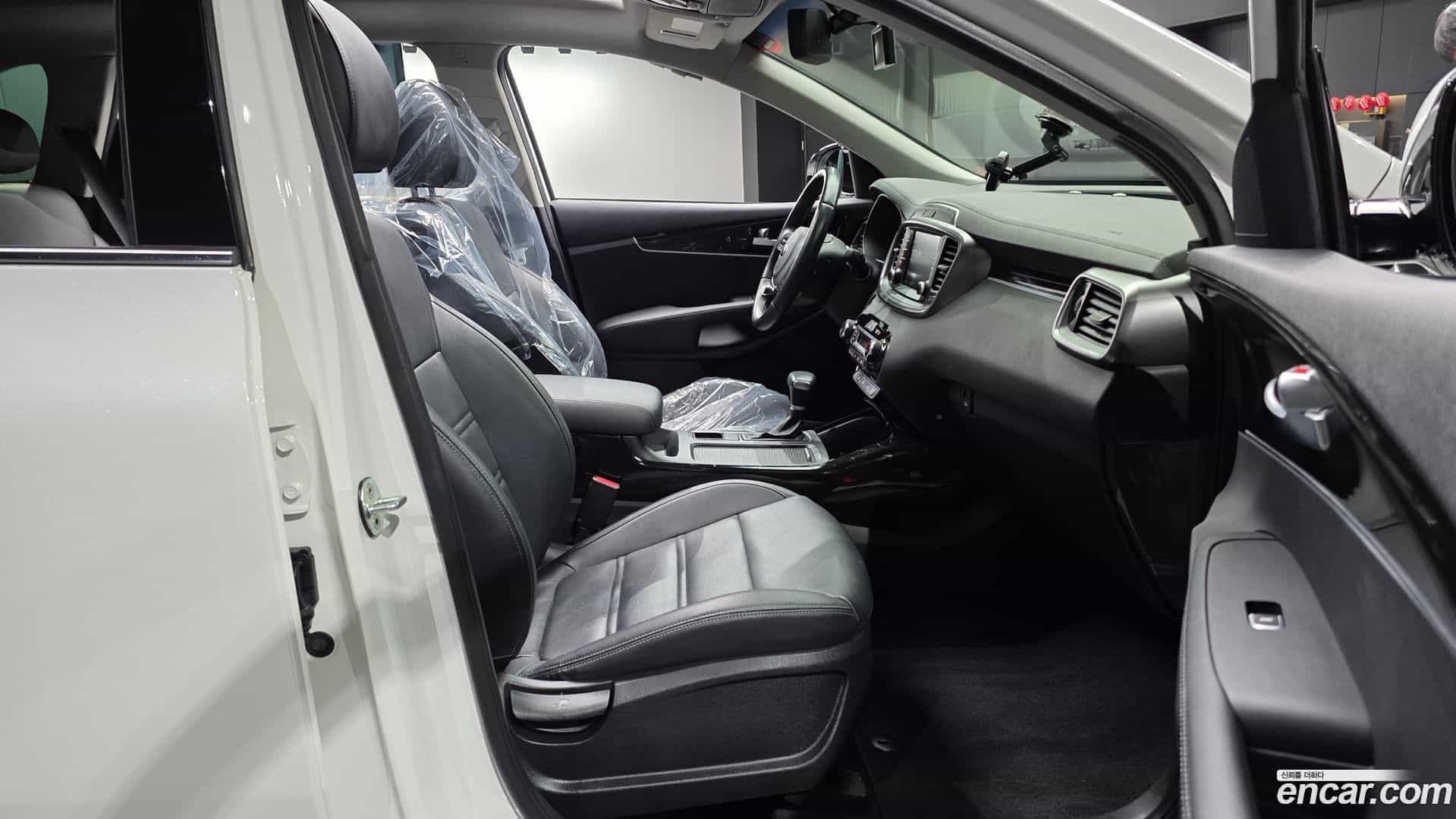 Sorento Kia 2017.6-OPTION-016