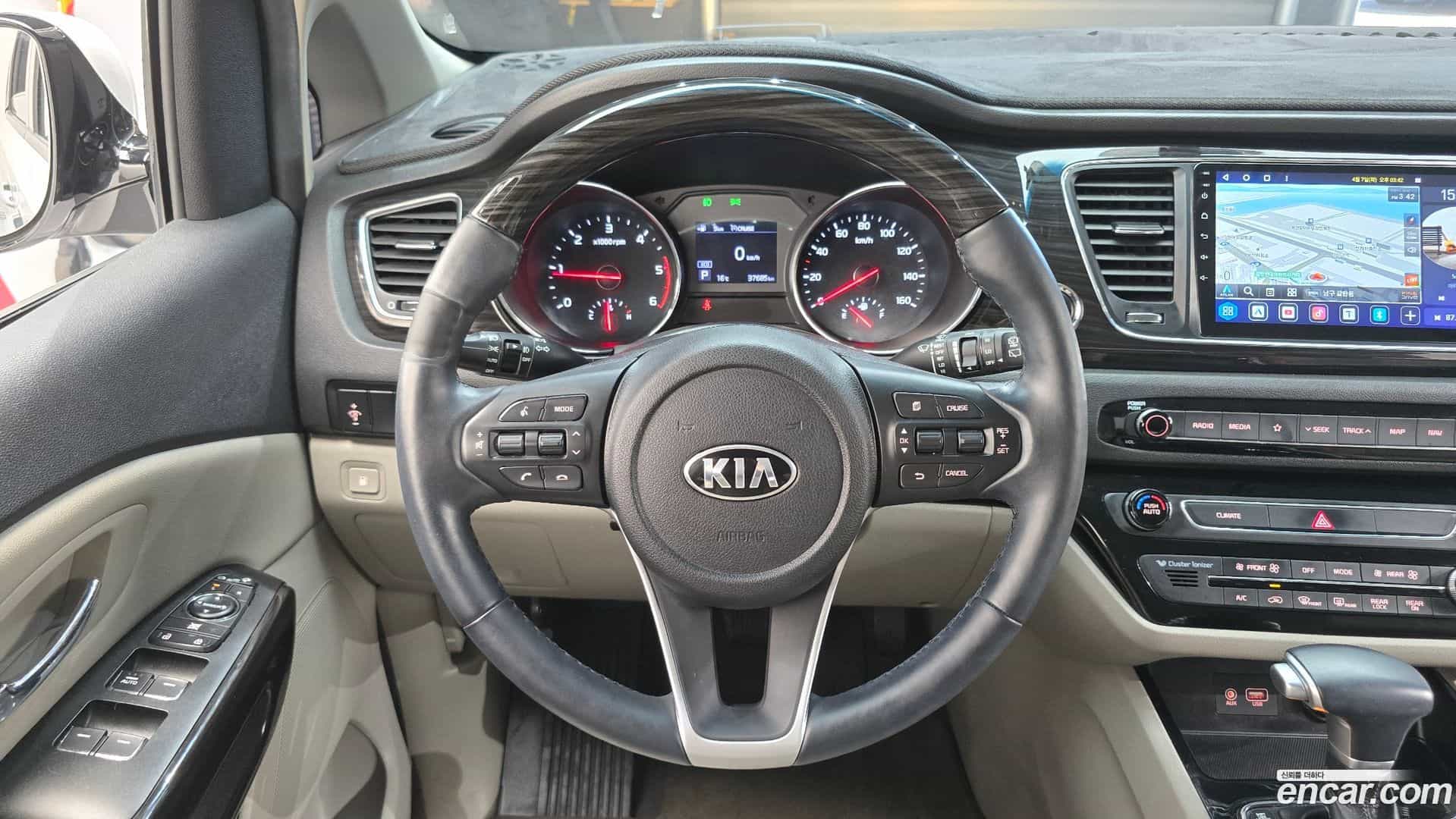 Canival Kia 2019.9-OPTION-016