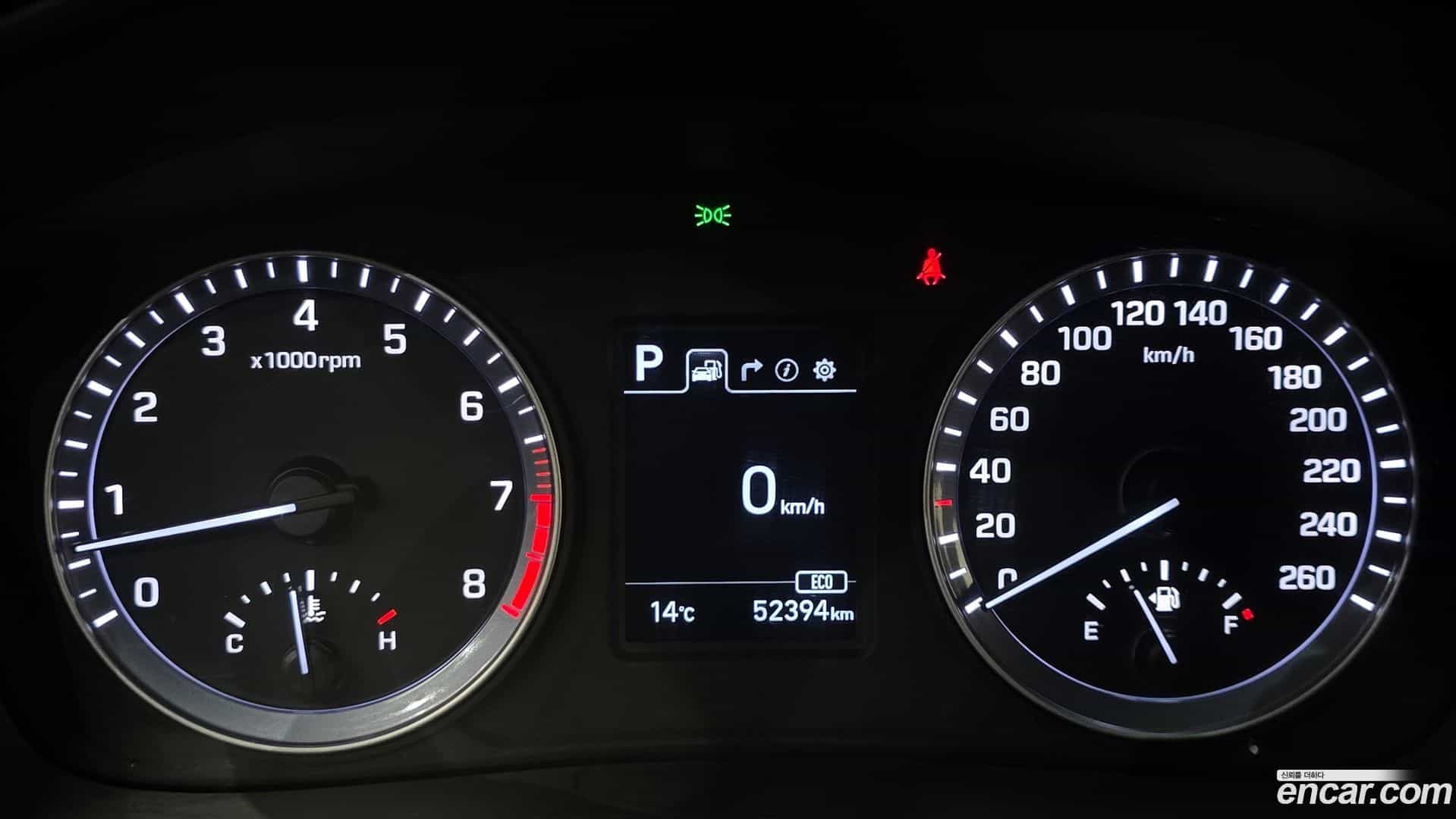 Sonata Hyundai 2018.1-INNER-008