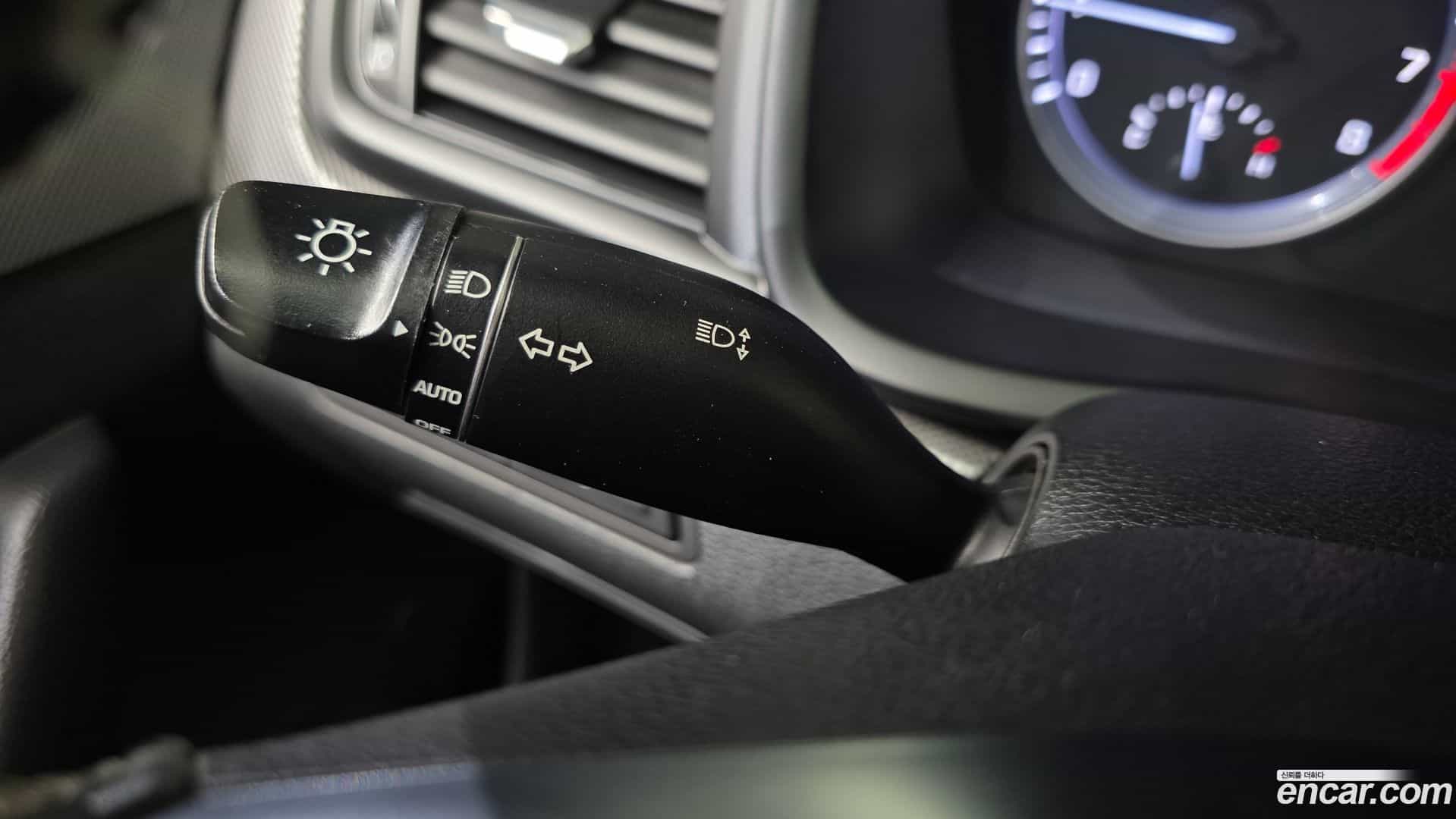 Sonata Hyundai 2018.1-OPTION-023