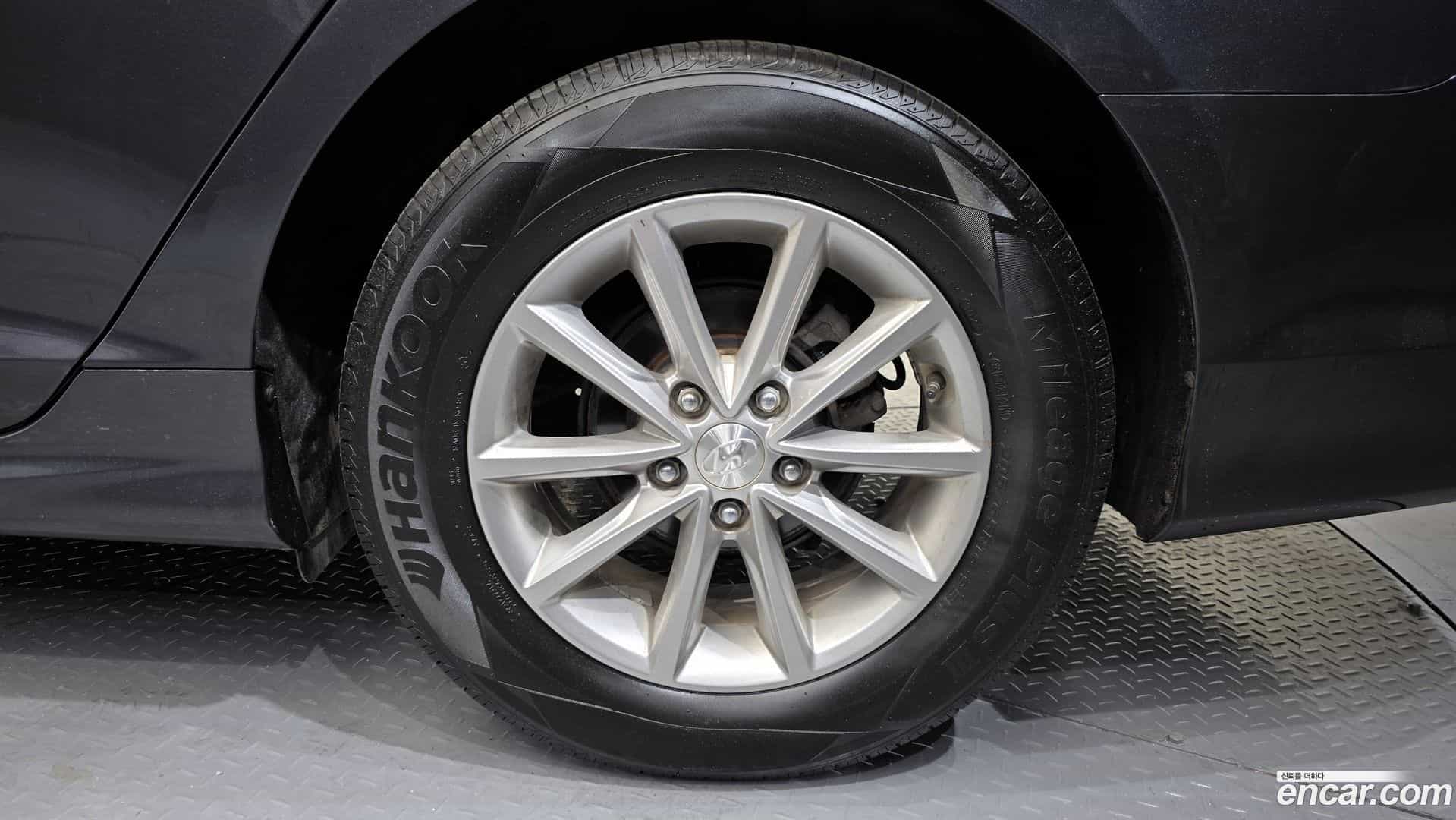Sonata Hyundai 2018.1-OUTER-031